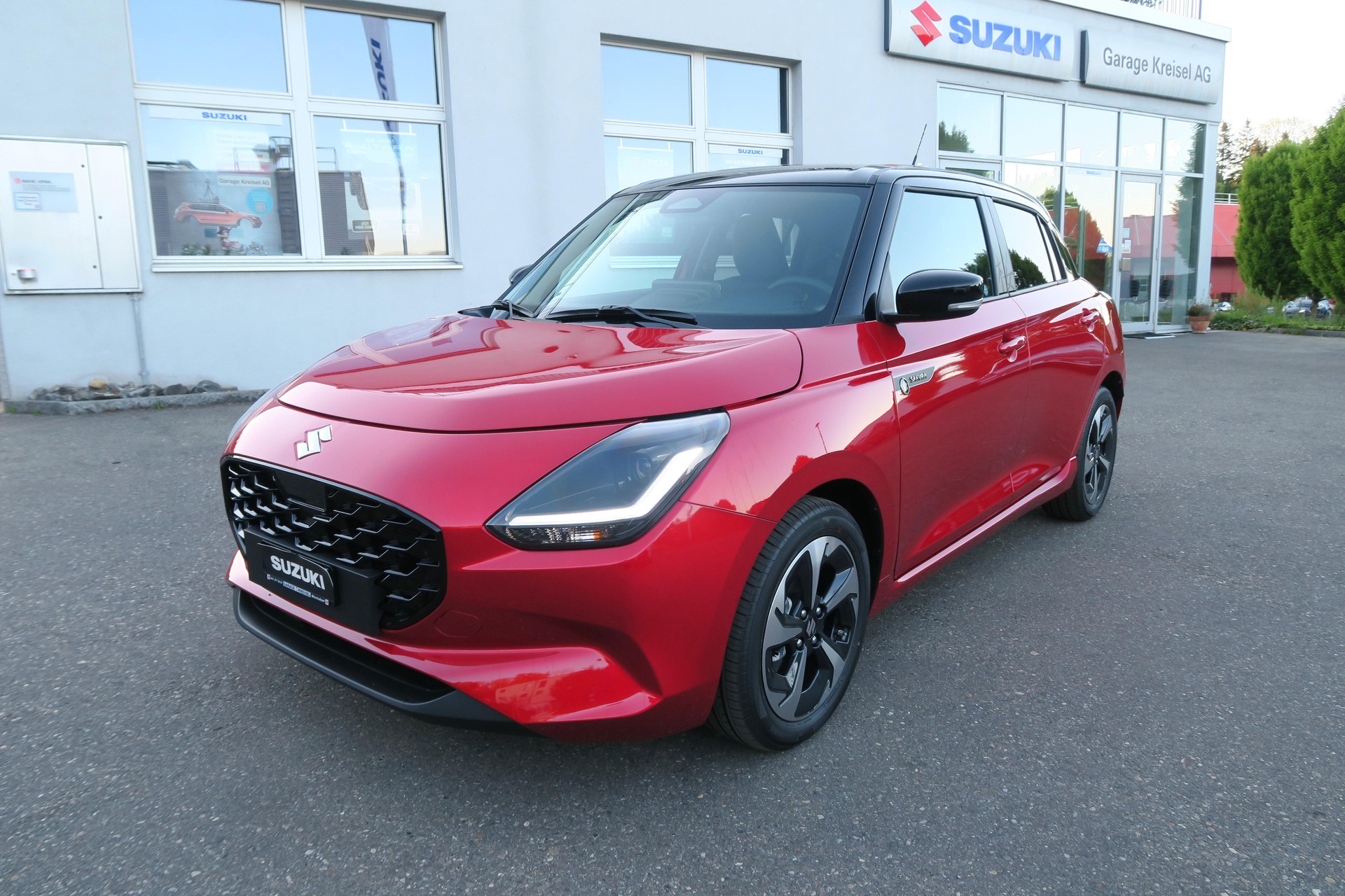 SUZUKI Swift 1.2 Sakura Top Hybrid-image-0