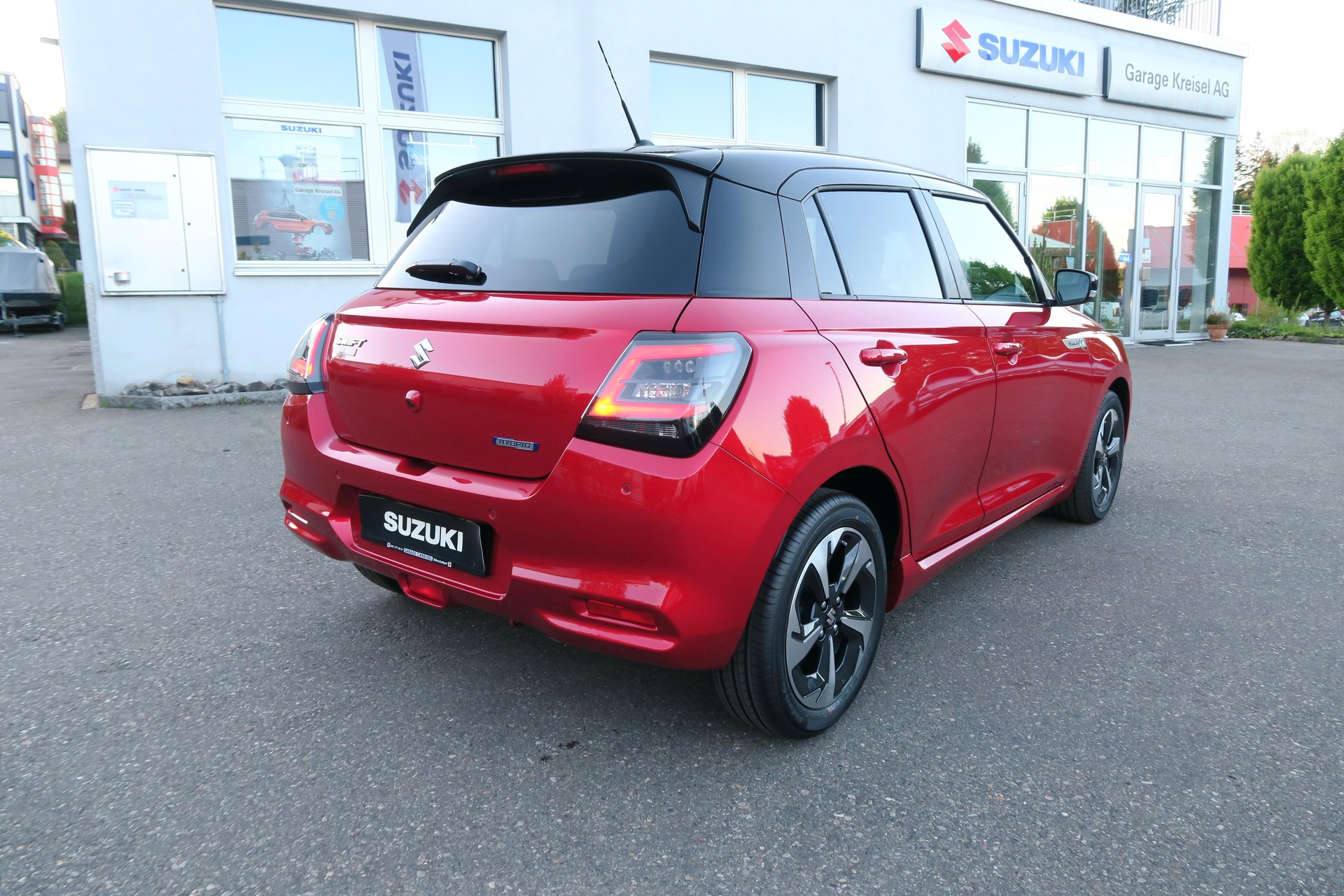 SUZUKI Swift 1.2 Sakura Top Hybrid-image-2