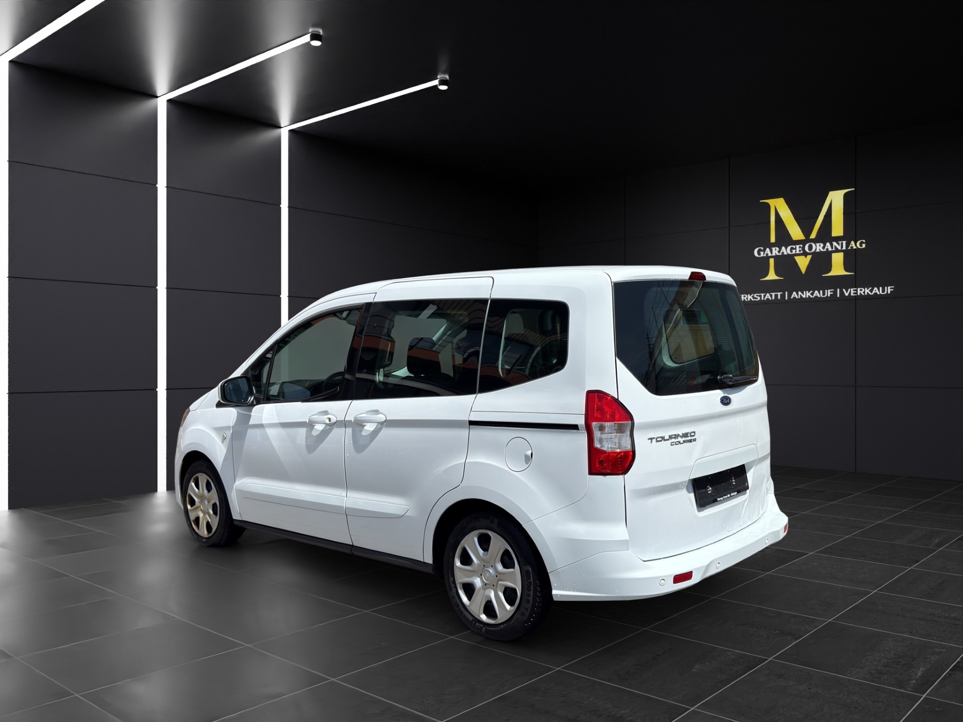 FORD Tourneo Courier 1.0 SCTi Titanium-image-2