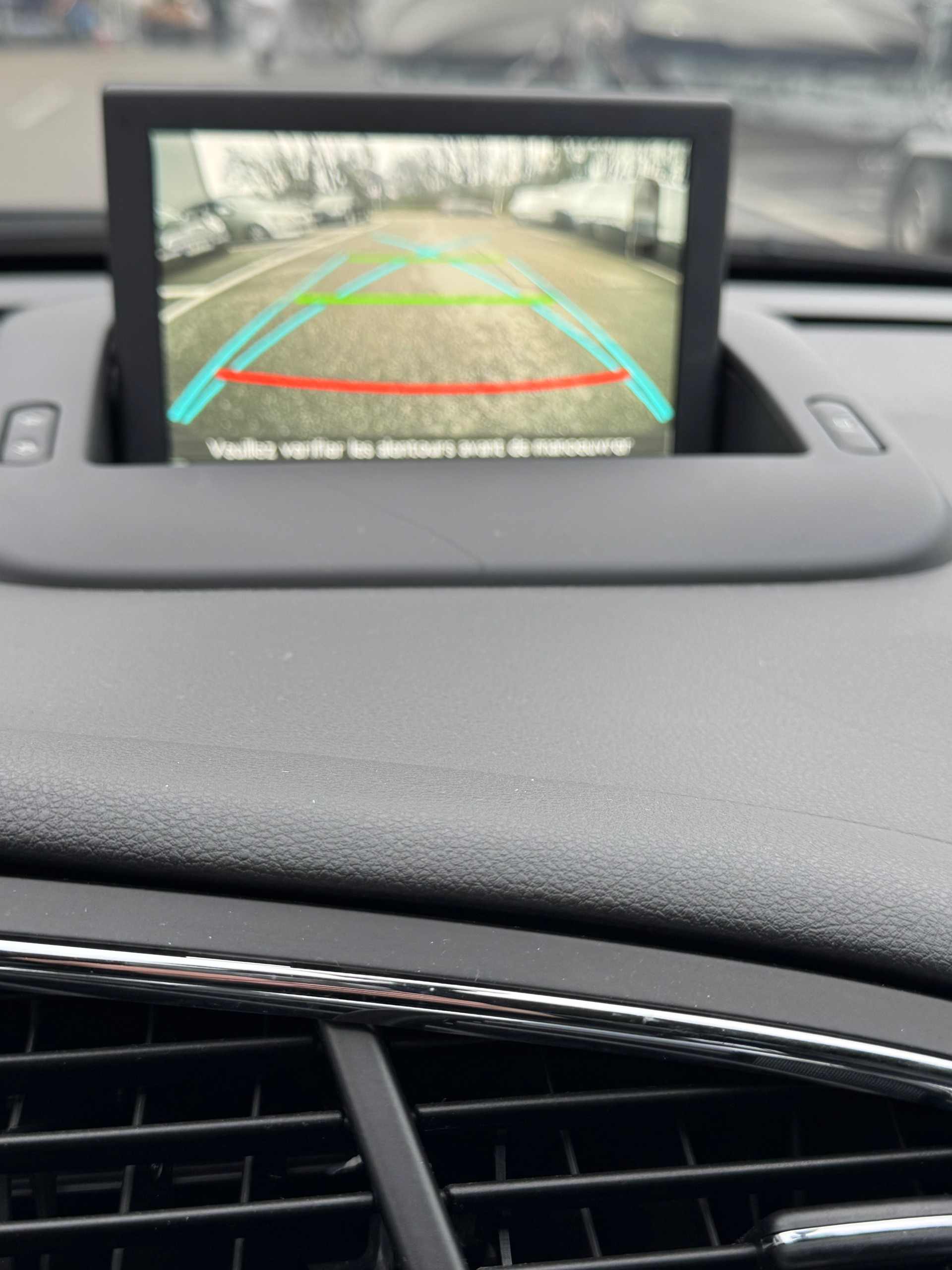 PEUGEOT 3008 1.6 Blue HDI Sensation Tiptronic-image-11