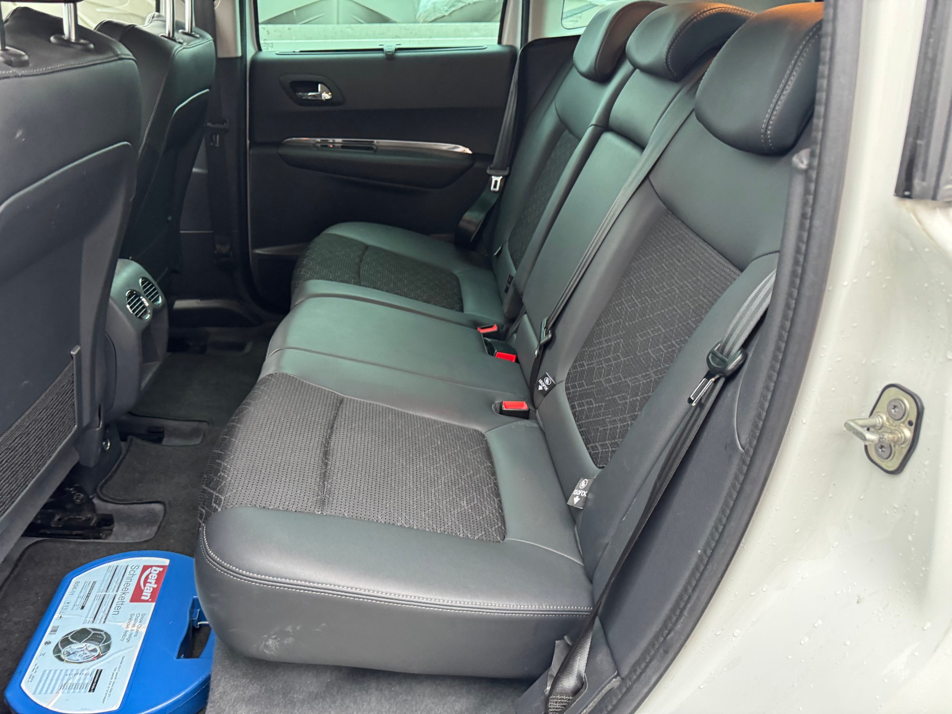 PEUGEOT 3008 1.6 Blue HDI Sensation Tiptronic-image-9