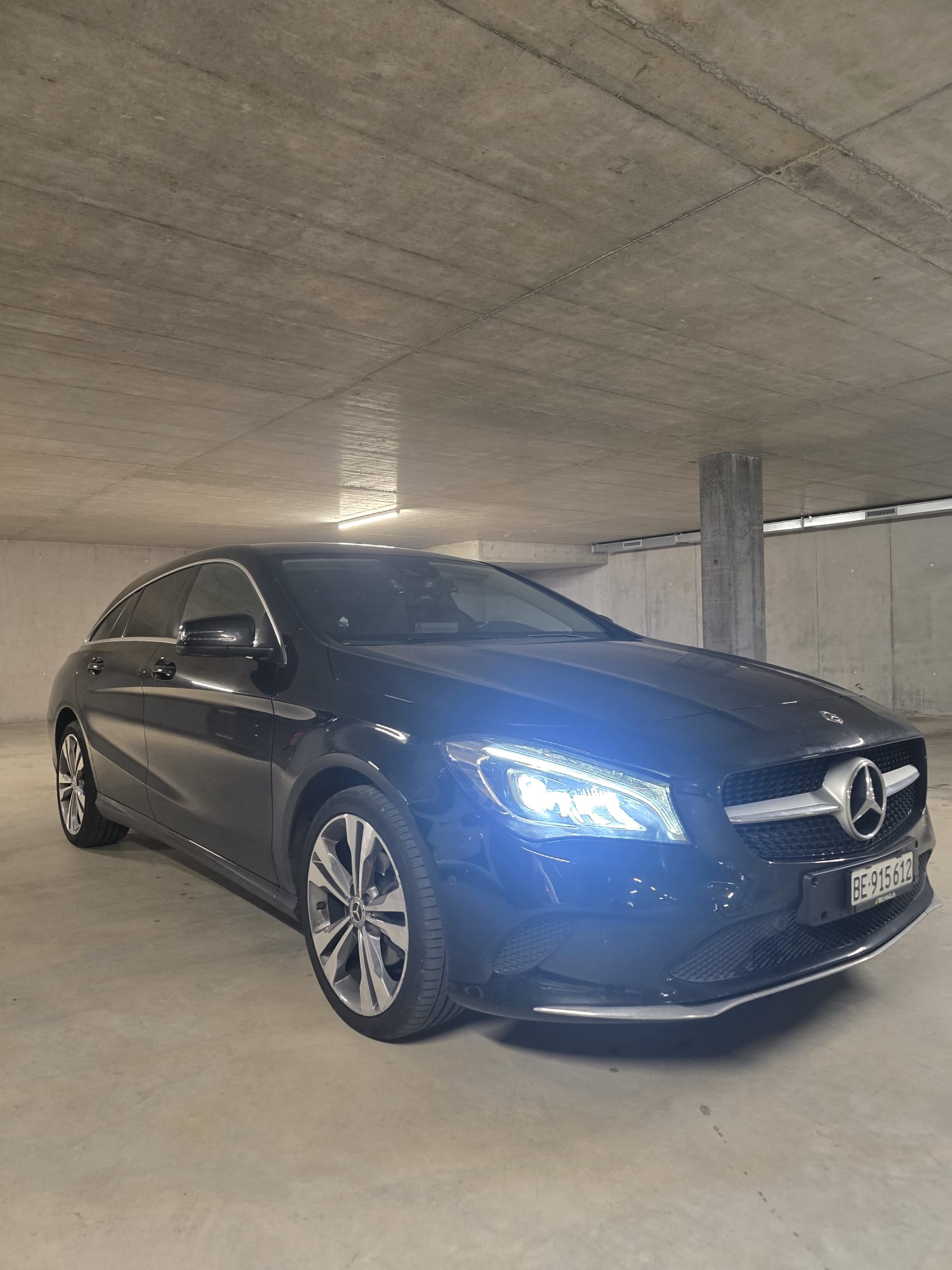 MERCEDES-BENZ CLA 180 kombi-image-1