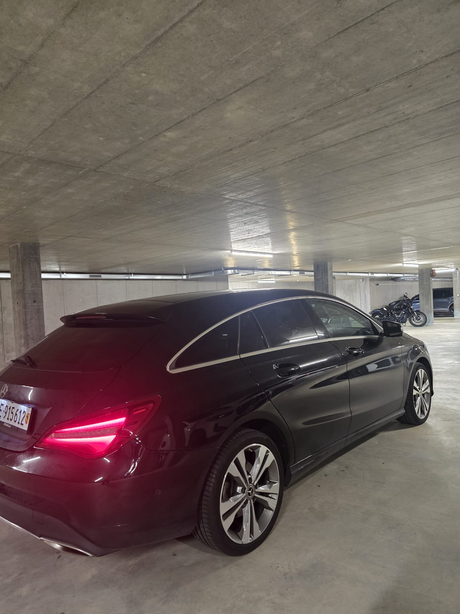MERCEDES-BENZ CLA 180 kombi-image-2