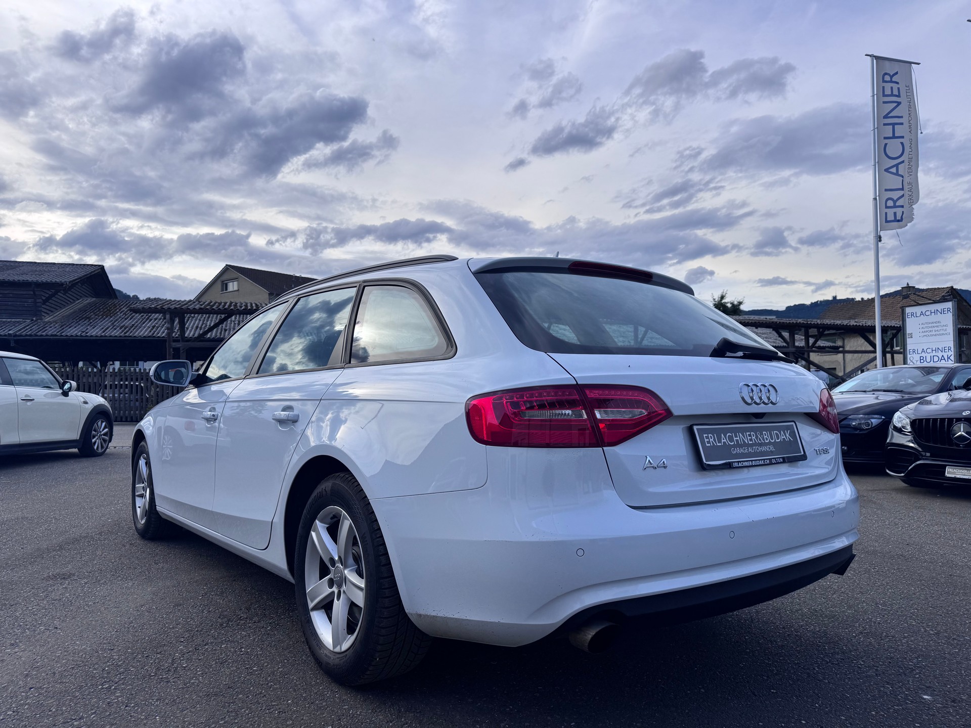 AUDI A4 Avant 1.8 TFSI multitronic-image-4
