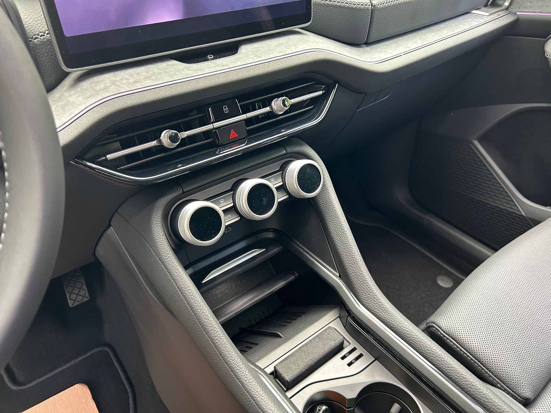 SKODA Kodiaq 2.0 TSI Dynamic 4x4-image-7