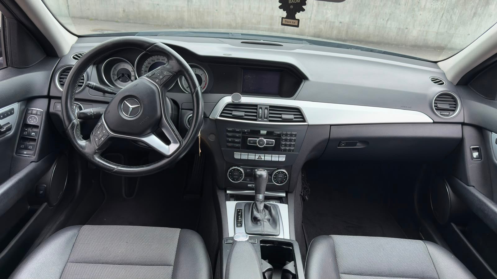 MERCEDES-BENZ C 300 CDI BlueEfficiency Elégance 4Matic 7G-Tronic-image-12