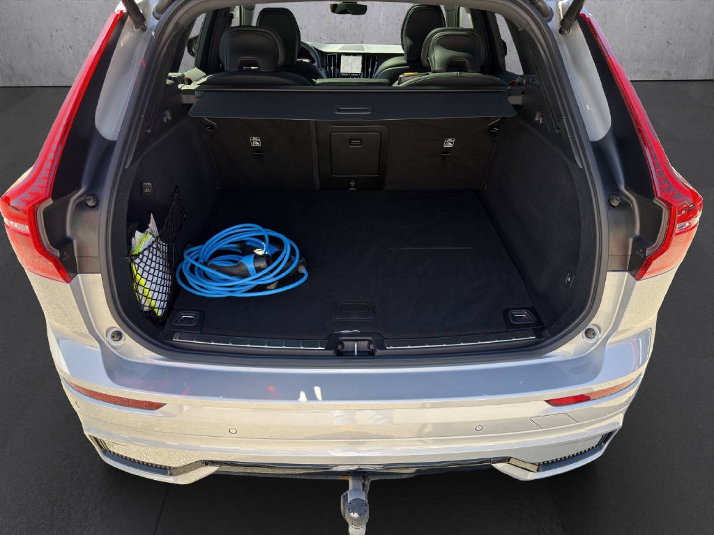 VOLVO XC60 2.0 T8 TE Polestar eAWD-image-15