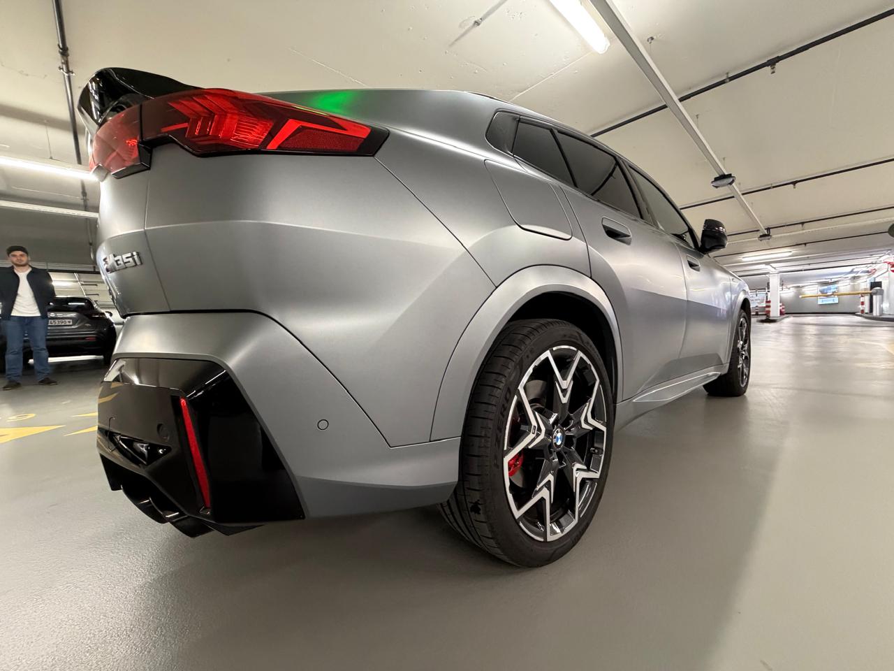 BMW M35i xDrive-image-6