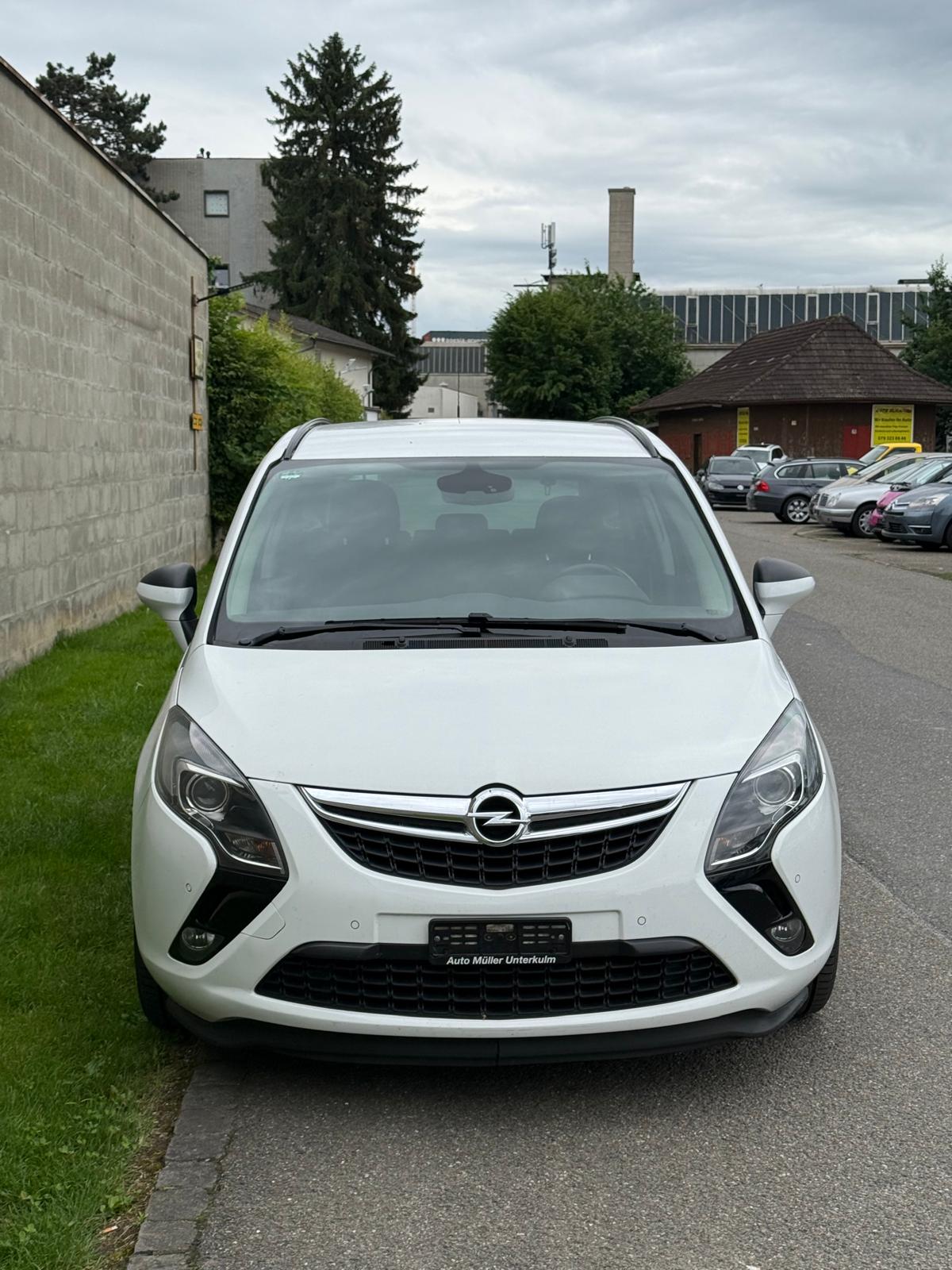 OPEL Zafira Tourer 1.4i 16V Cosmo-image-7