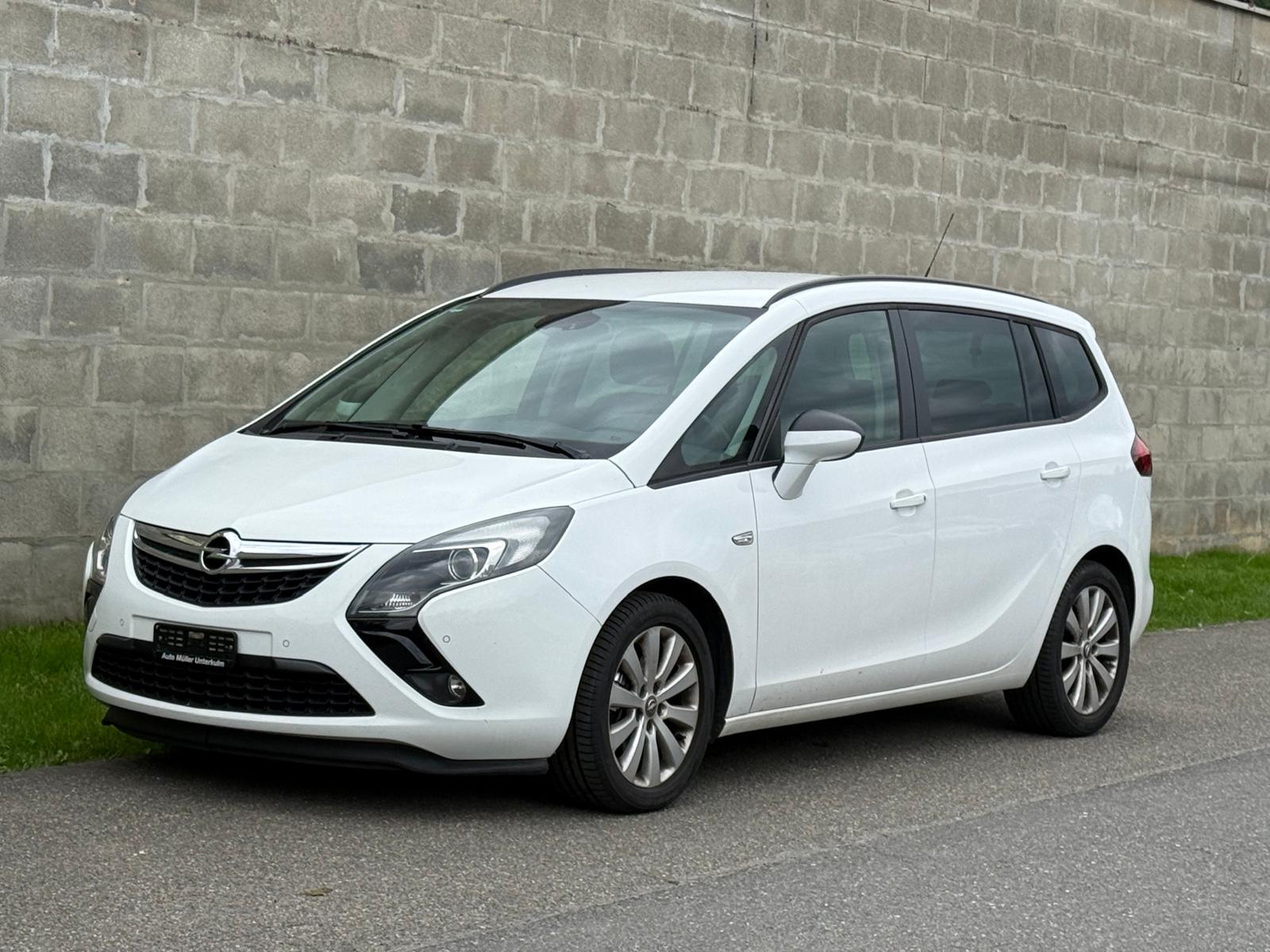 OPEL Zafira Tourer 1.4i 16V Cosmo-image-0