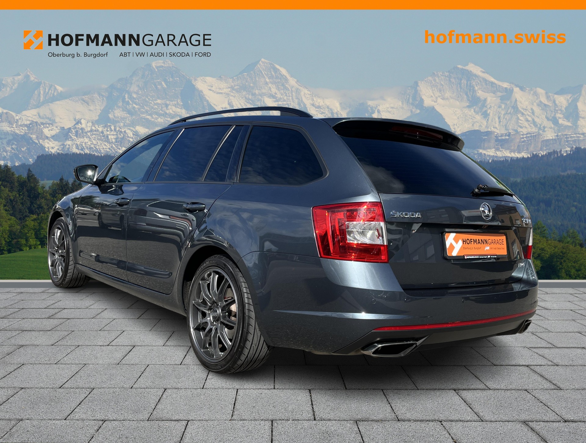 SKODA Octavia Combi 2.0 TSI RS DSG-image-2