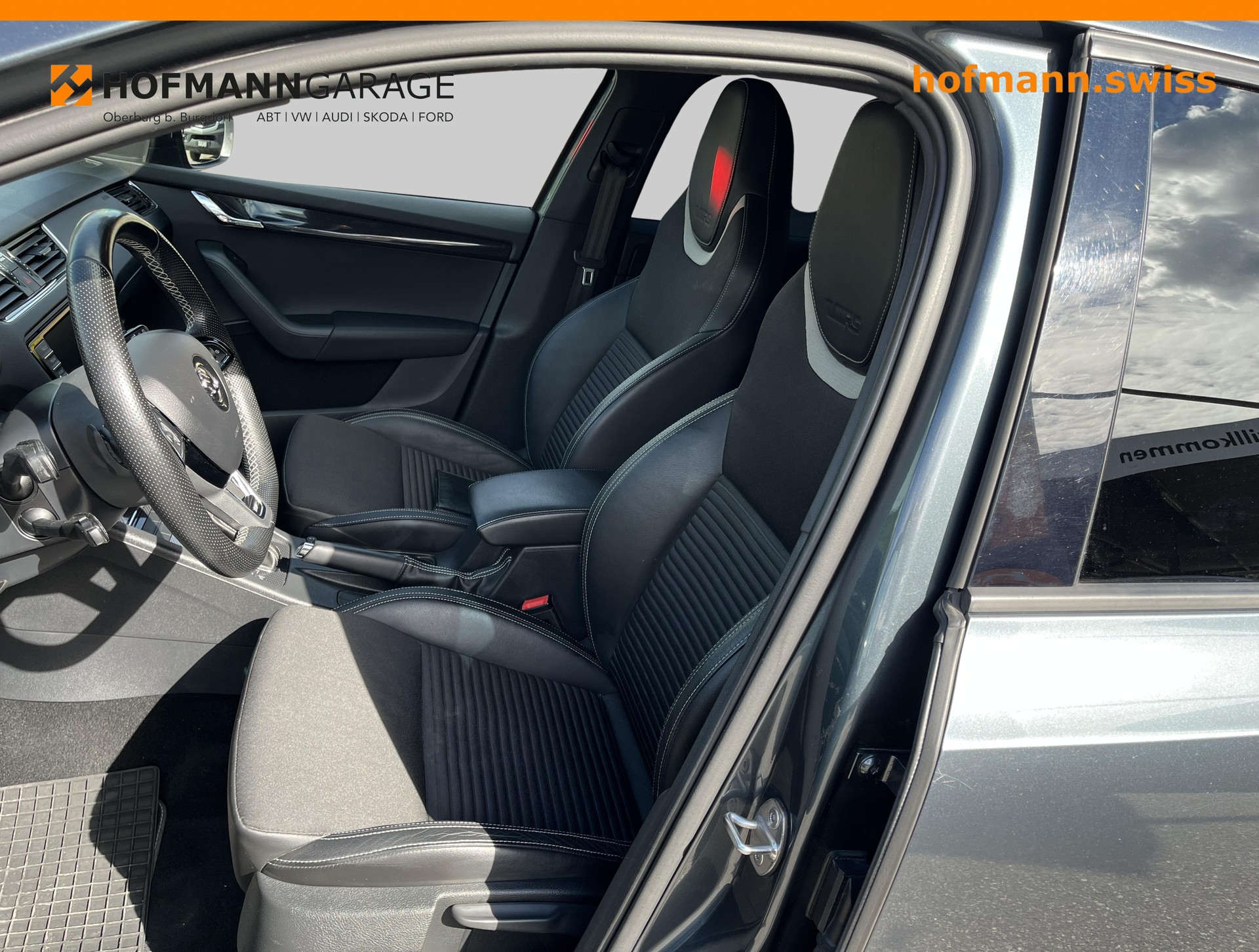 SKODA Octavia Combi 2.0 TSI RS DSG-image-7
