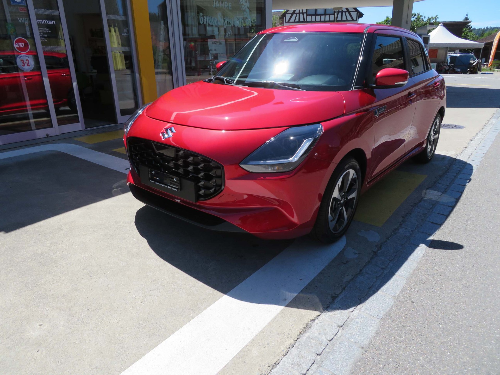 SUZUKI Swift 1.2 Sakura Top Hybrid-image-2