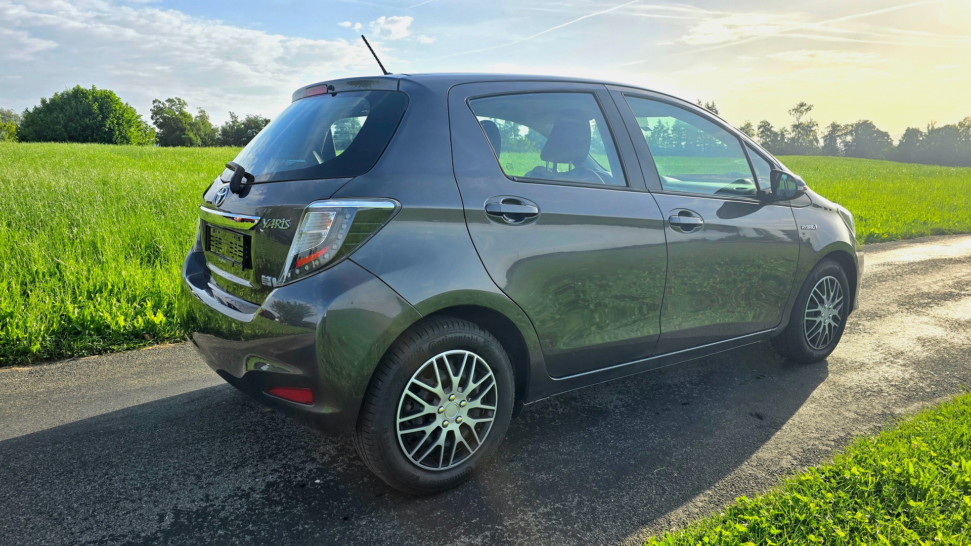 TOYOTA YARIS-image-5