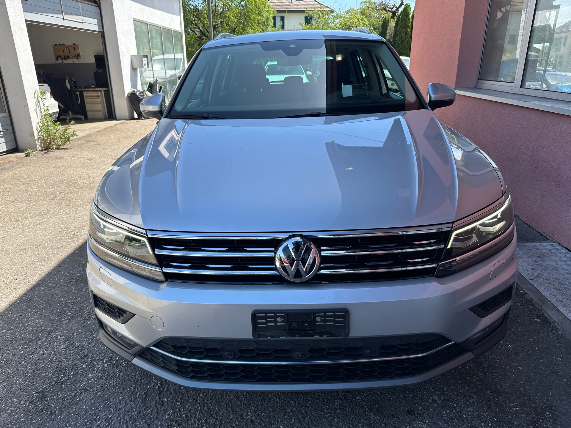 VW Tiguan 2.0 TDI SCR Highline 4Motion DSG-image-0