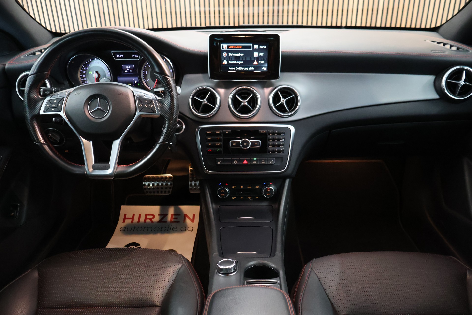 MERCEDES-BENZ CLA 250 Sport 7G-DCT 4Matic-image-15
