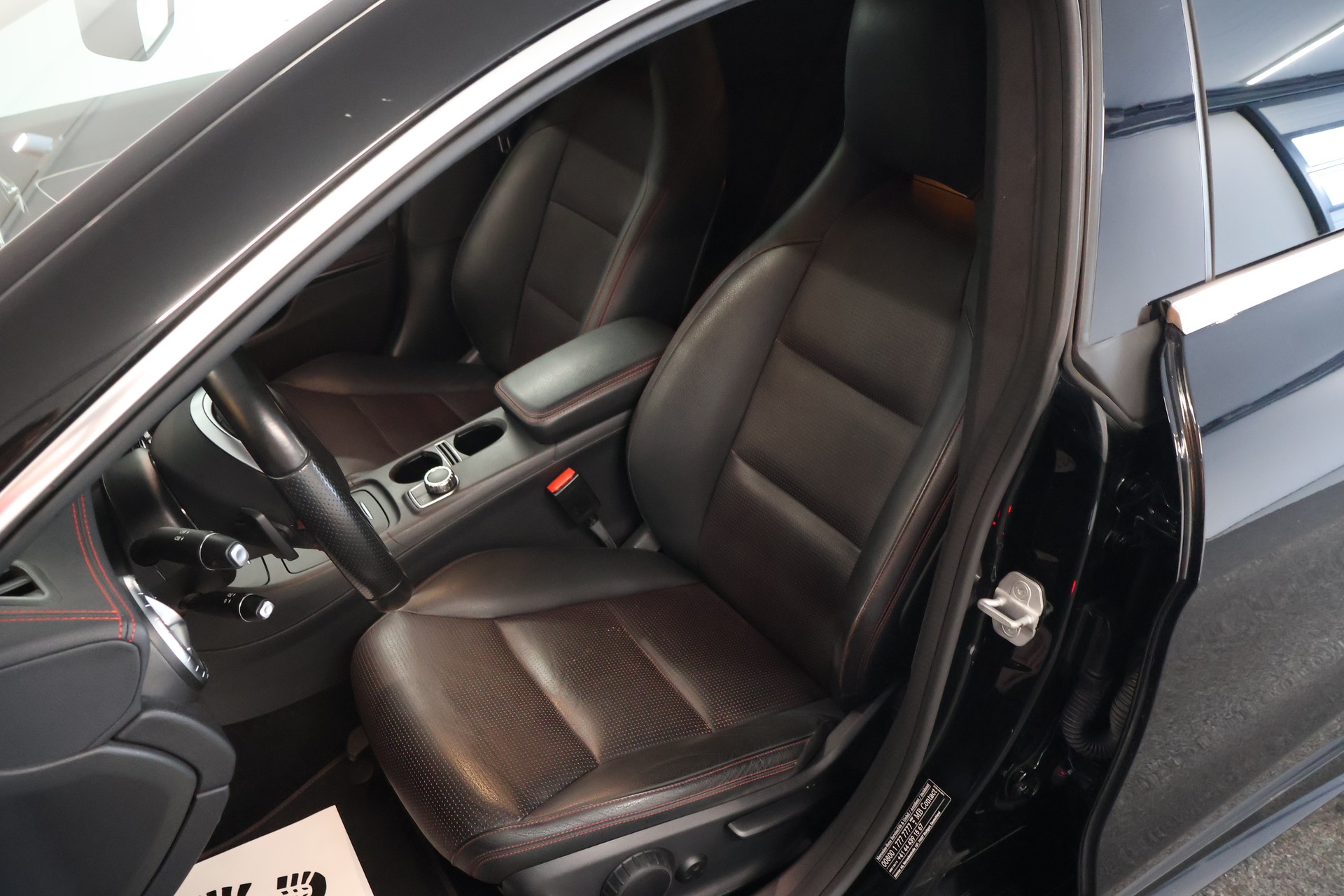 MERCEDES-BENZ CLA 250 Sport 7G-DCT 4Matic-image-10