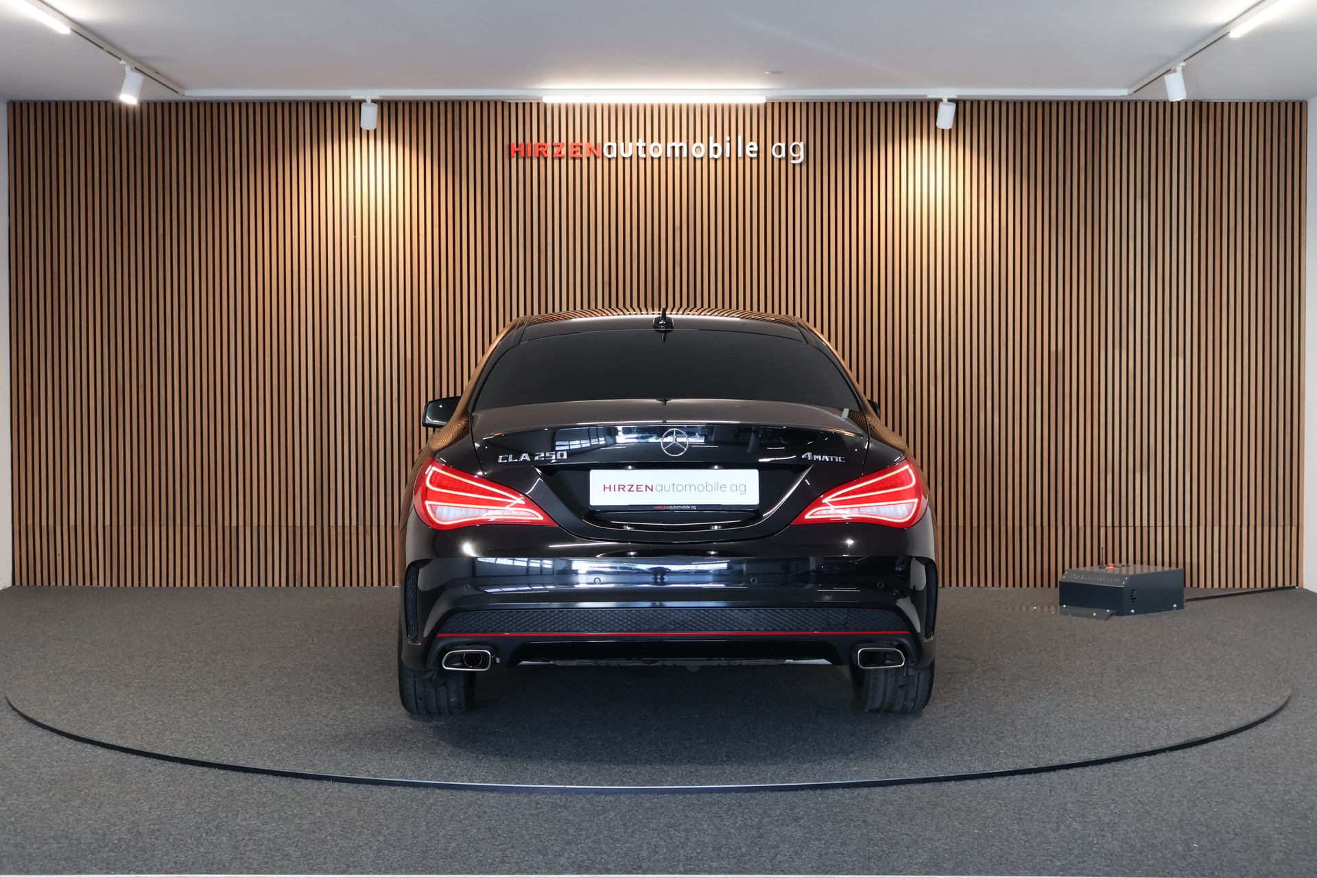 MERCEDES-BENZ CLA 250 Sport 7G-DCT 4Matic-image-3