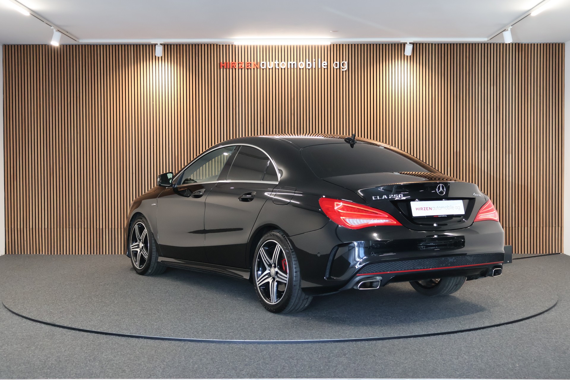 MERCEDES-BENZ CLA 250 Sport 7G-DCT 4Matic-image-2