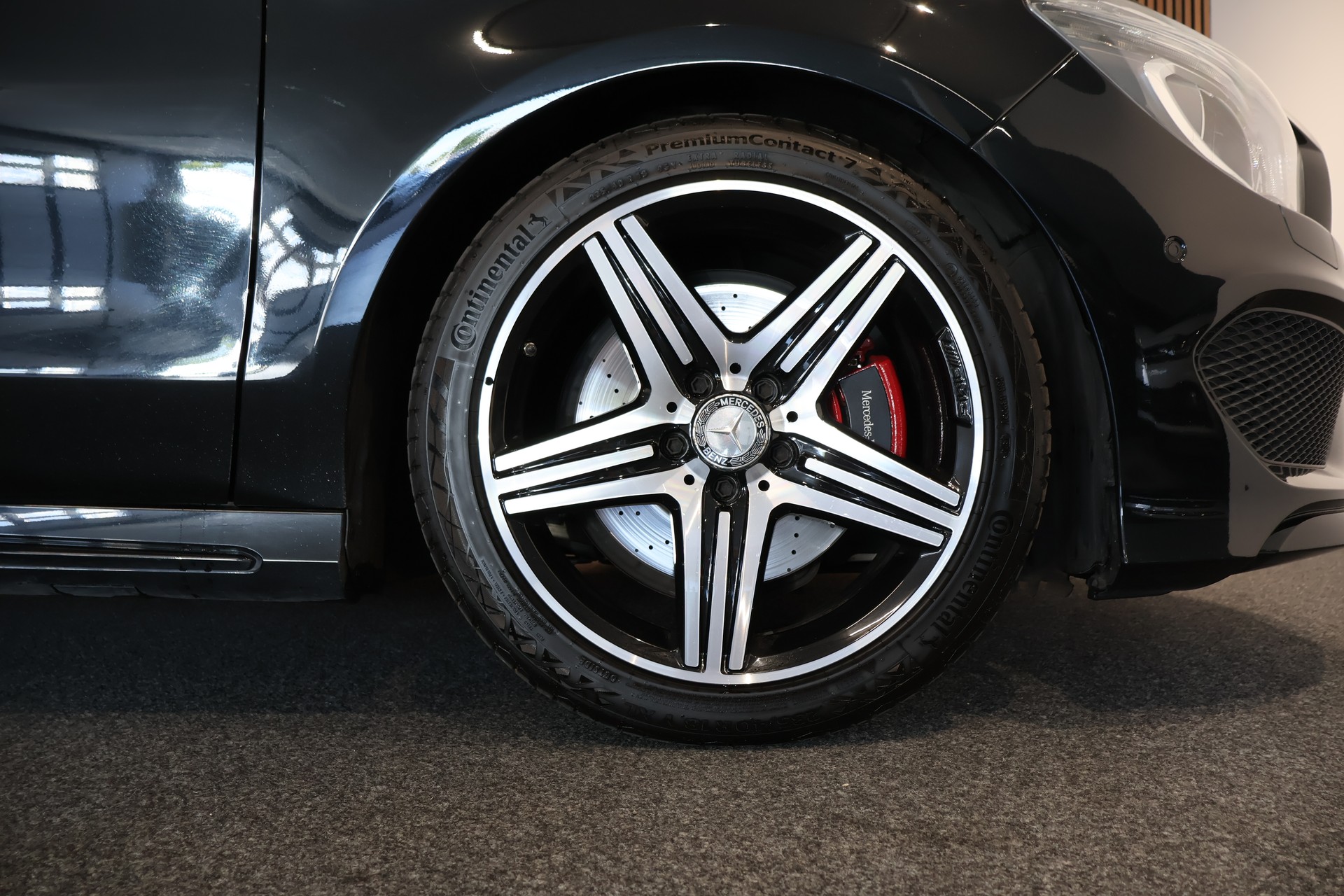 MERCEDES-BENZ CLA 250 Sport 7G-DCT 4Matic-image-29