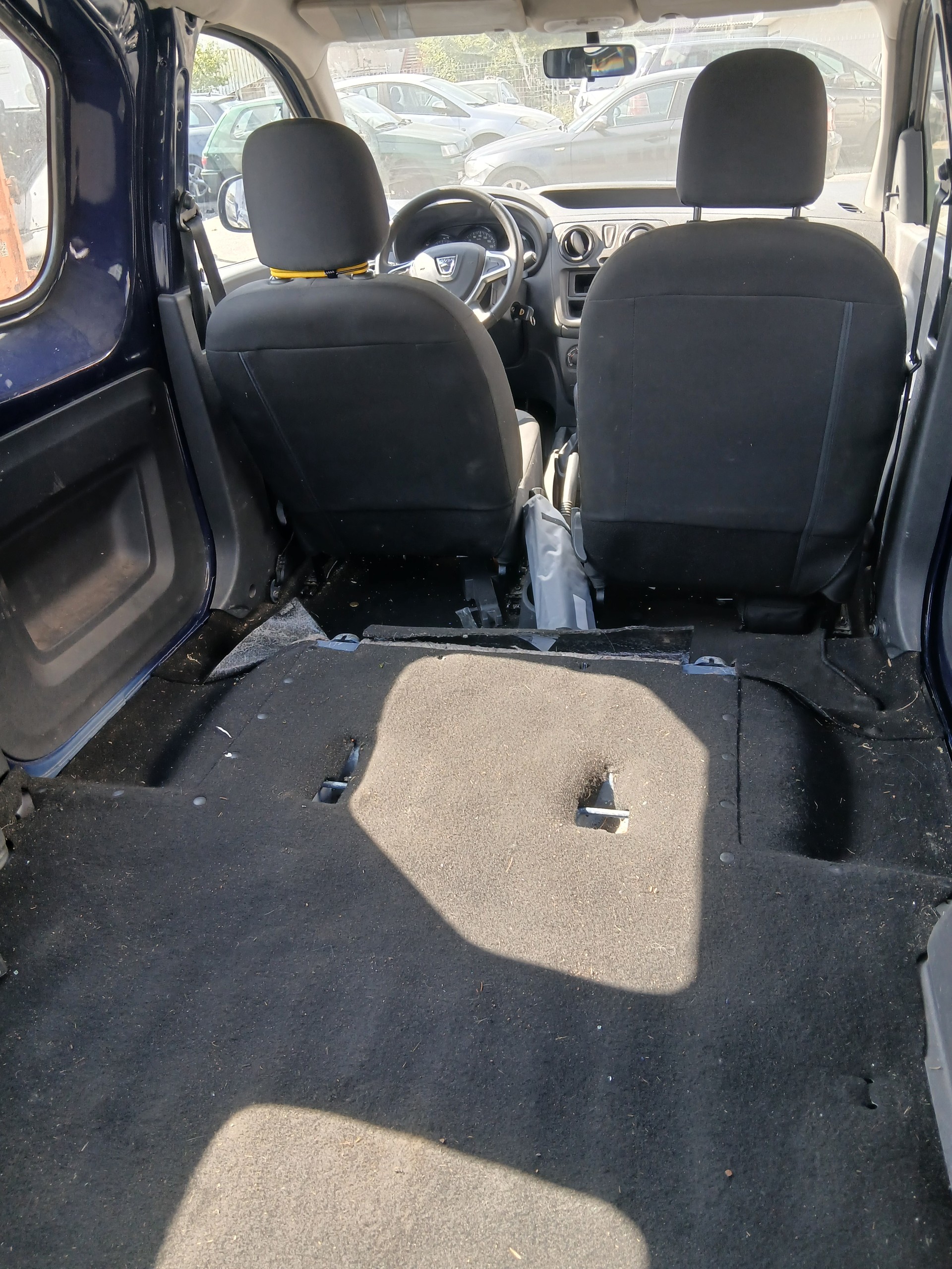 DACIA Dokker 1.6 16V Stepway Unlimited-image-8