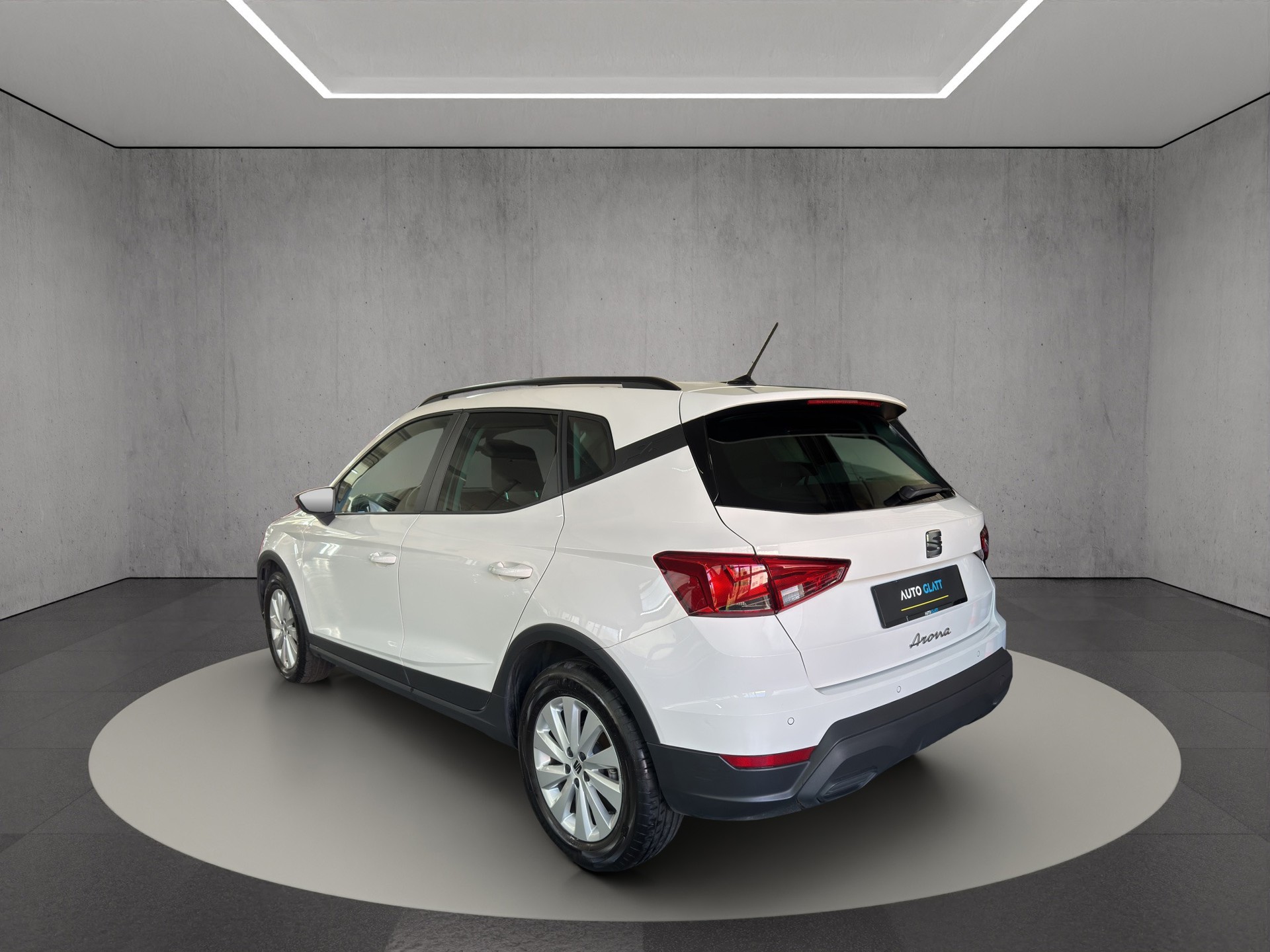 SEAT Arona 1.0 TSI Eco Style DSG "RF. Kamera-LED"-image-4