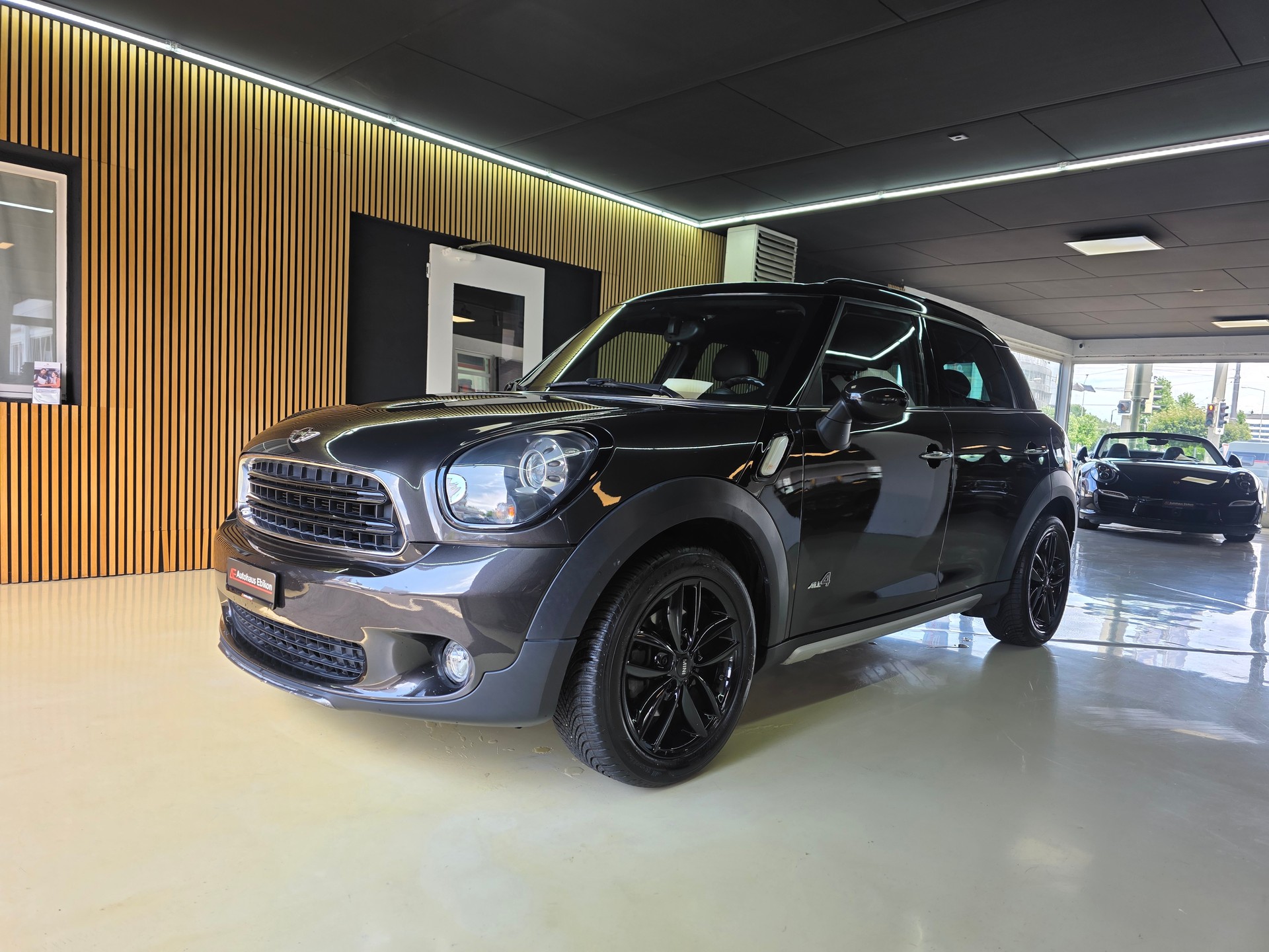 MINI Countryman Cooper ALL4 Steptronic-showroom-element-2