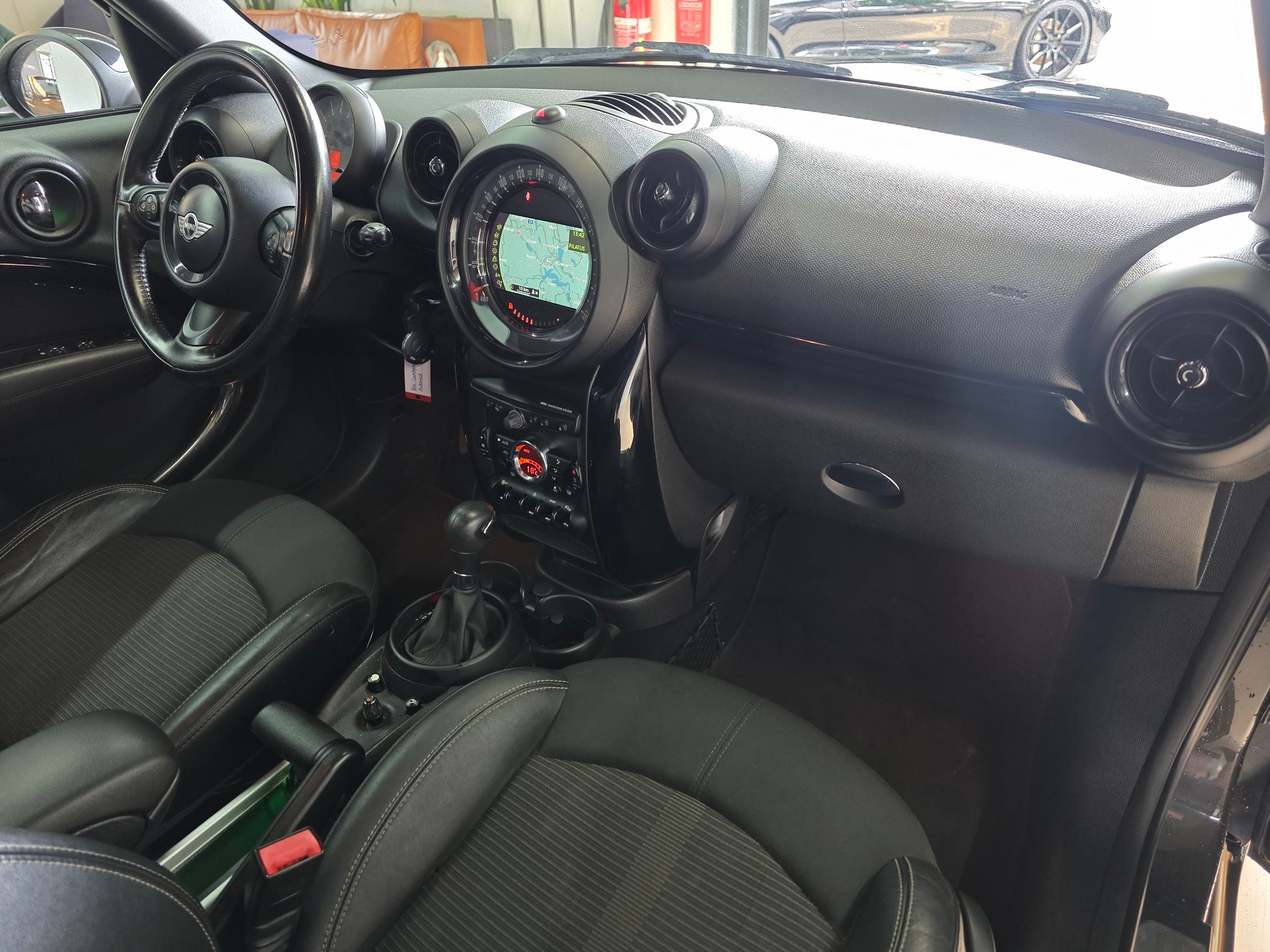 MINI Countryman Cooper ALL4 Steptronic-image-8