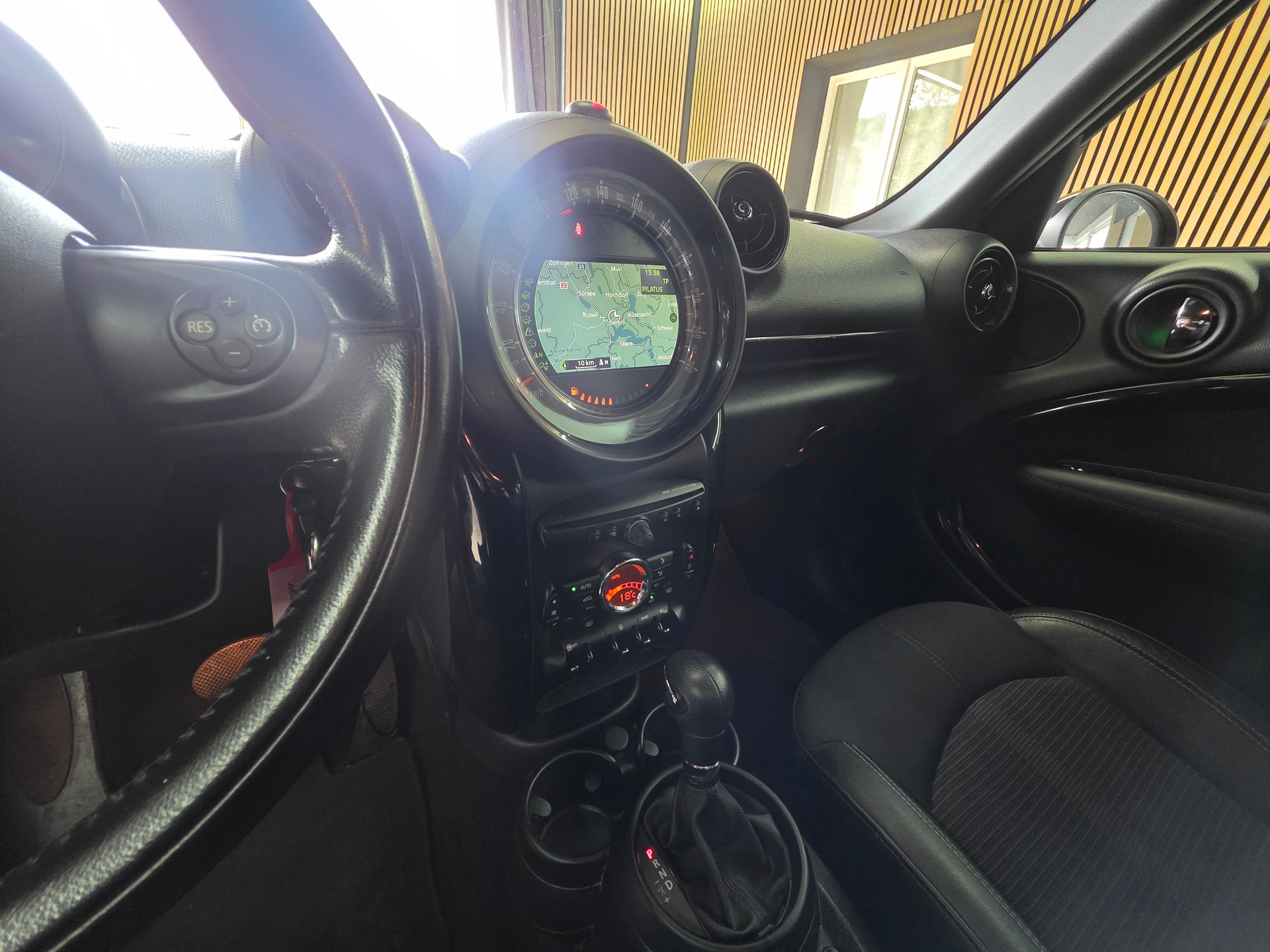 MINI Countryman Cooper ALL4 Steptronic-image-12