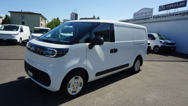 MAXUS eDeliver 5 L1 64kWh