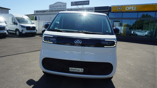 MAXUS eDeliver 5 L1 64kWh-showroom-element-1