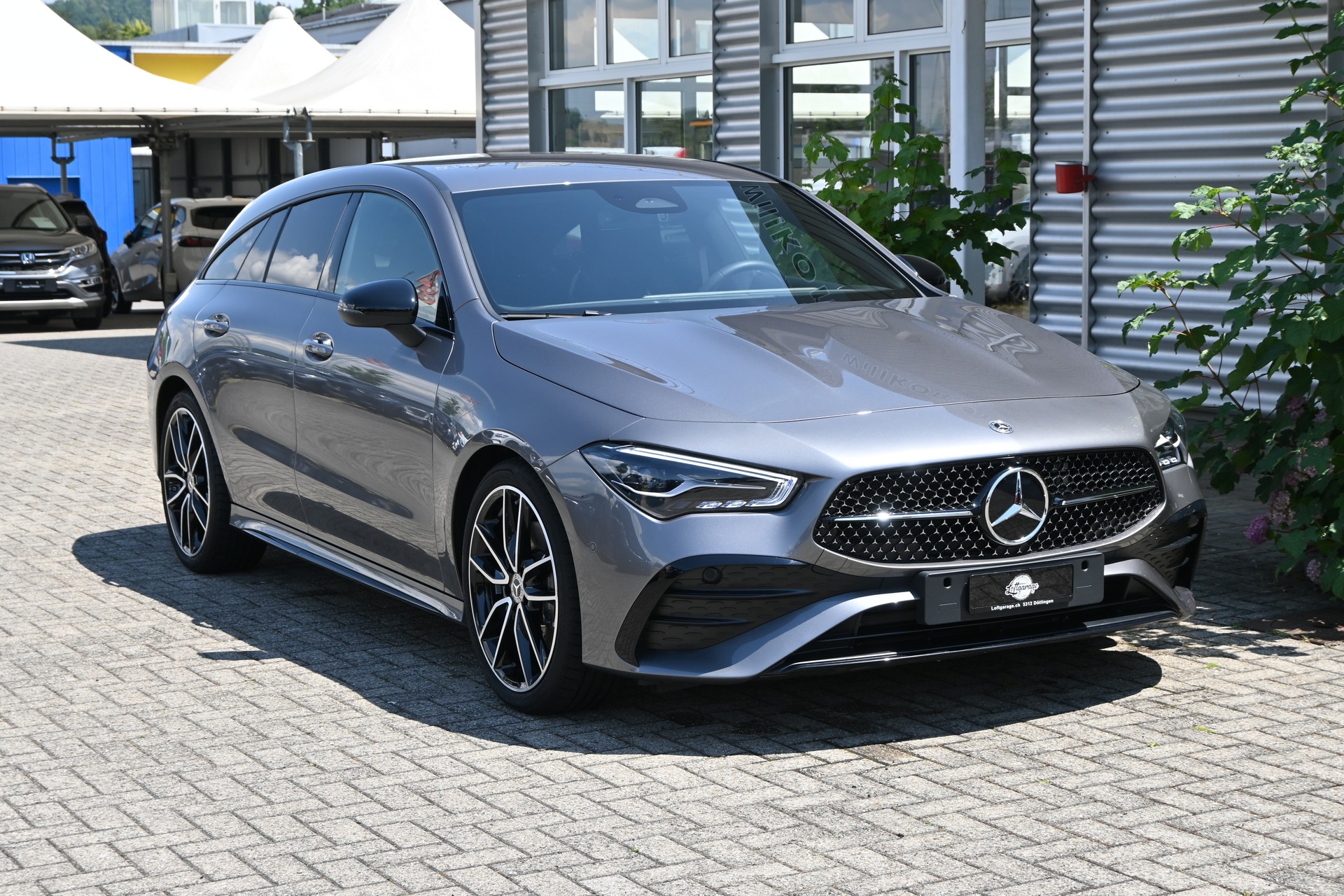 MERCEDES-BENZ CLA 200d AMG Line Shooting Brake 7G-DCT + AHK 1600kg-image-0