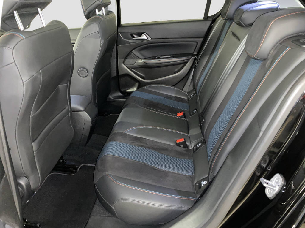 PEUGEOT 308 1.2 PureTech 130 Tech Edition S/S-image-12