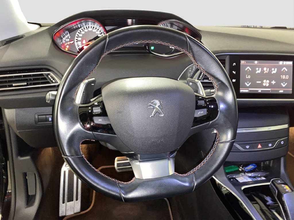 PEUGEOT 308 1.2 PureTech 130 Tech Edition S/S-image-7