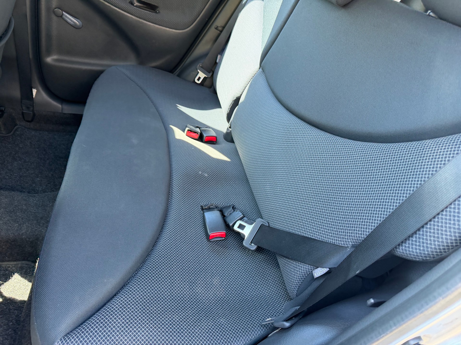TOYOTA Yaris 1.0 Automatique-image-8