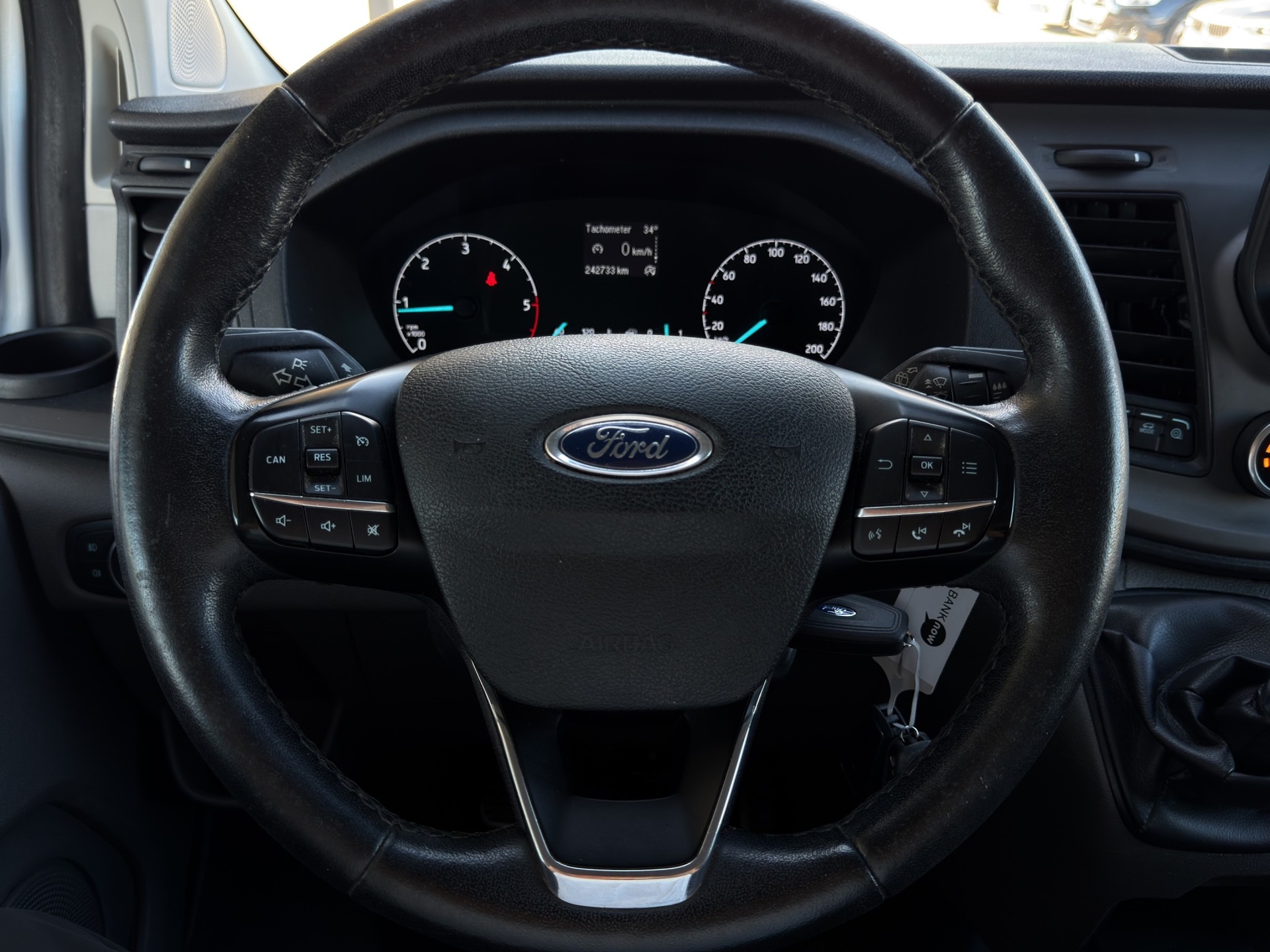 FORD Transit Custom Van 300 L2H1 Trend-image-15