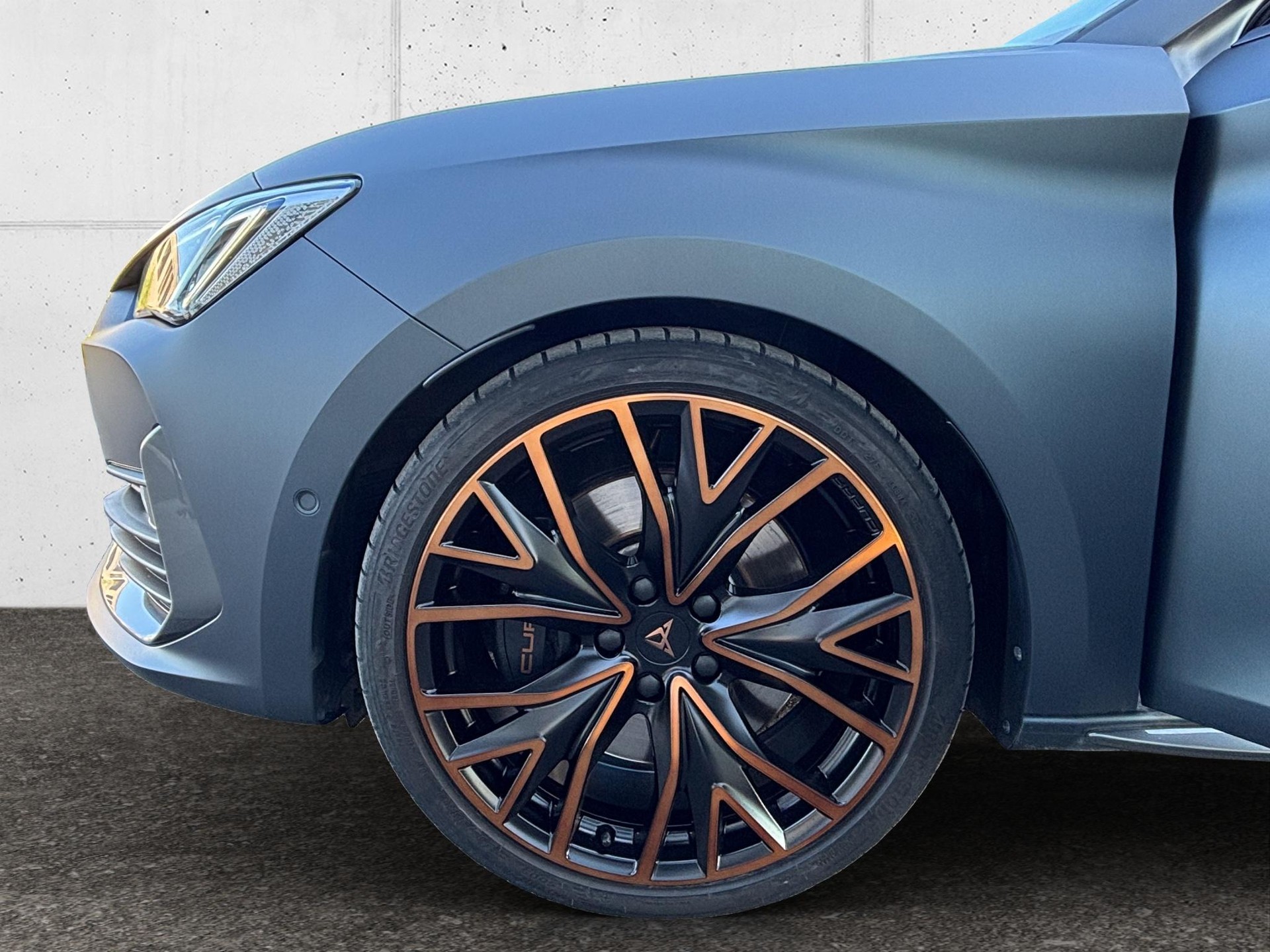 CUPRA Leon 2.0 TSI 300 DSG-image-18
