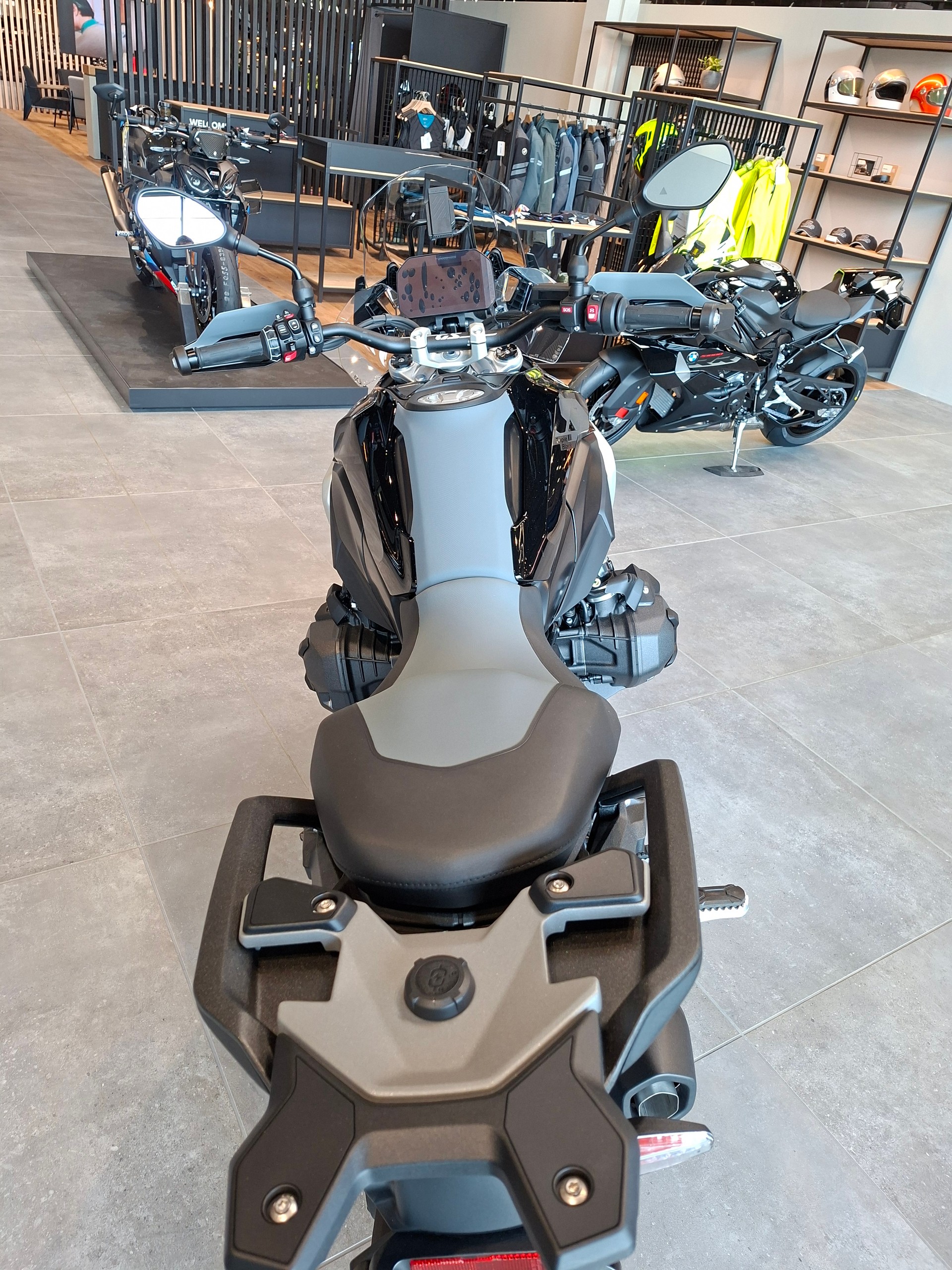 BMW R 1300 GS-showroom-element-2