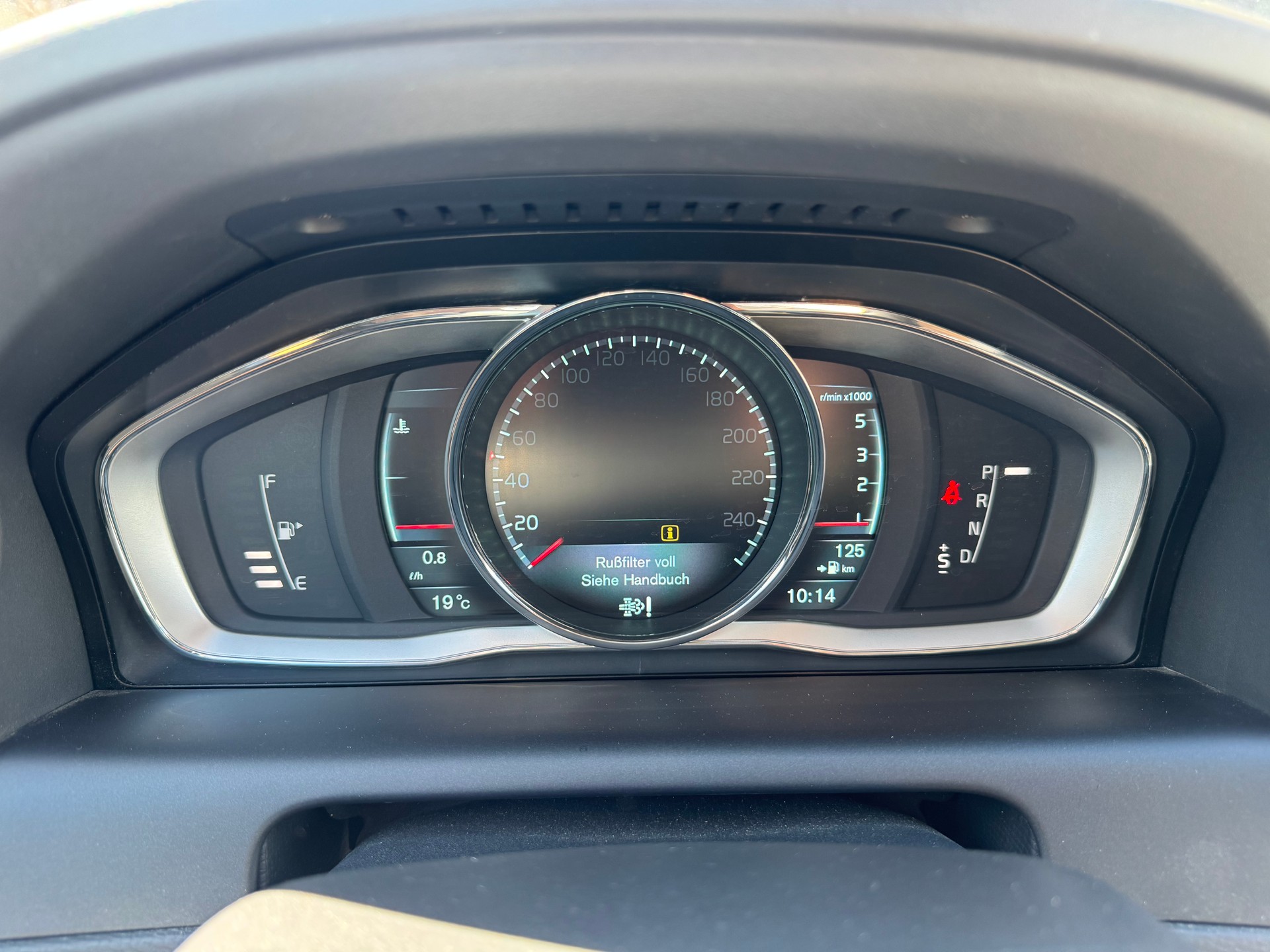 VOLVO XC60 D4 AWD Summum Geartronic-image-11