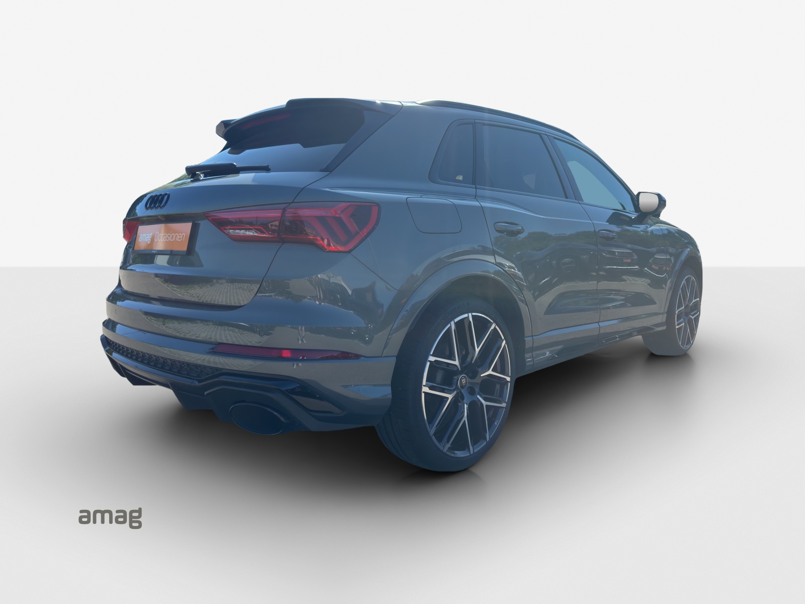 AUDI RS Q3 2.5 TFSI edition 10 years quattro S tronic-image-4