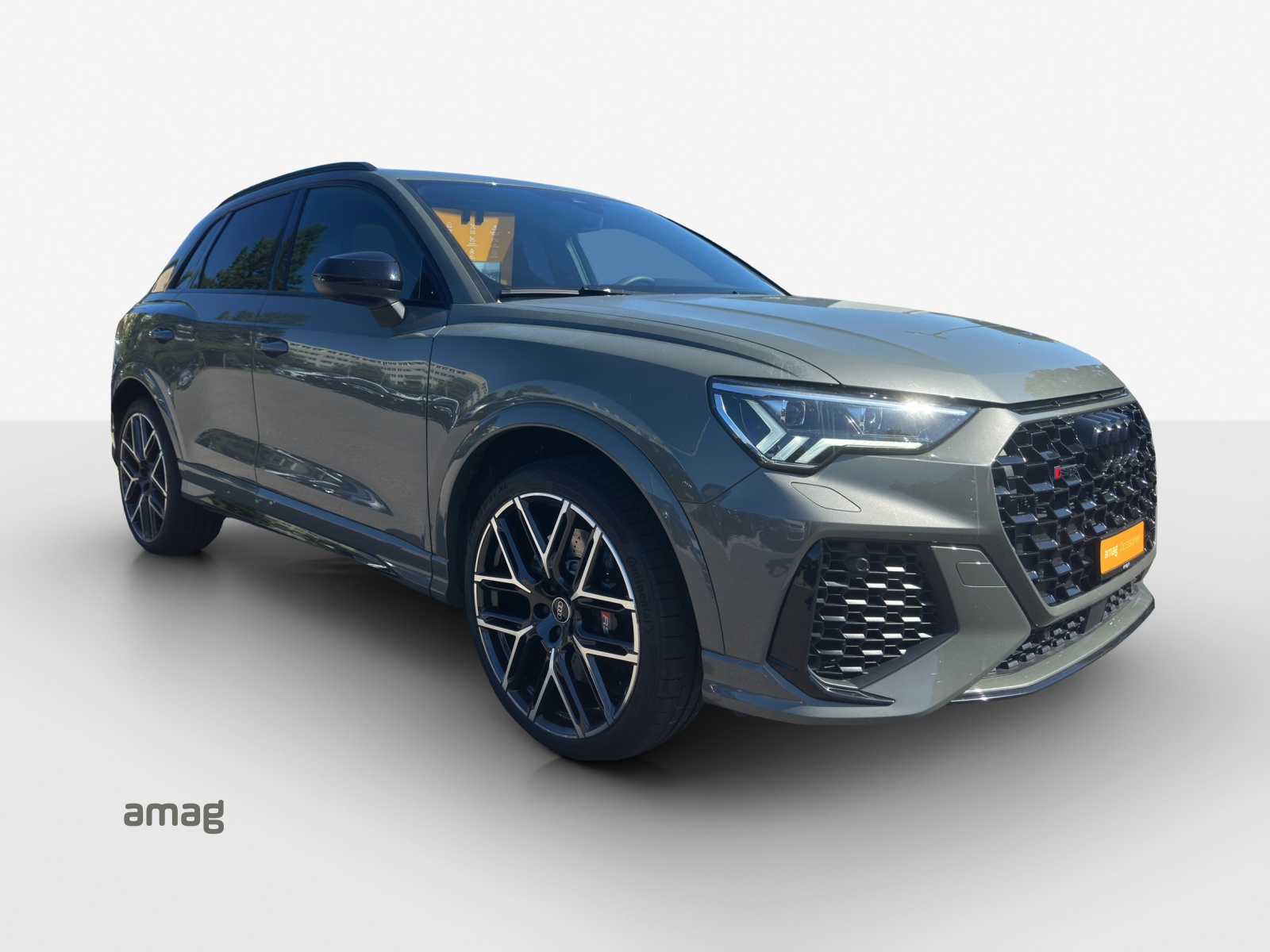 AUDI RS Q3 2.5 TFSI edition 10 years quattro S tronic-image-5