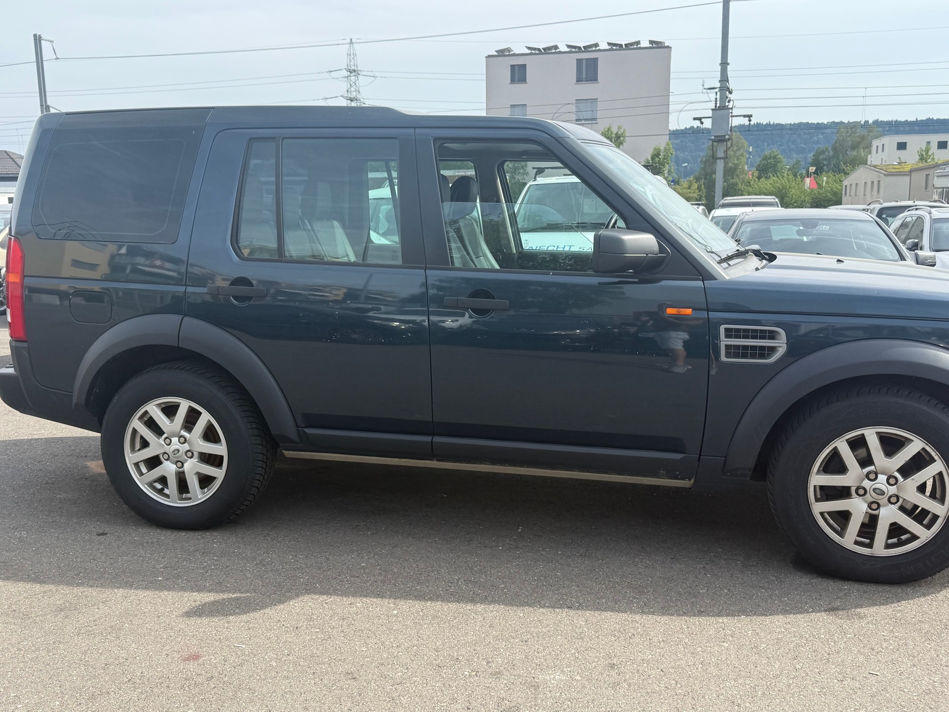 LAND ROVER Discovery 2.7d V6 HSE Automatic-image-1