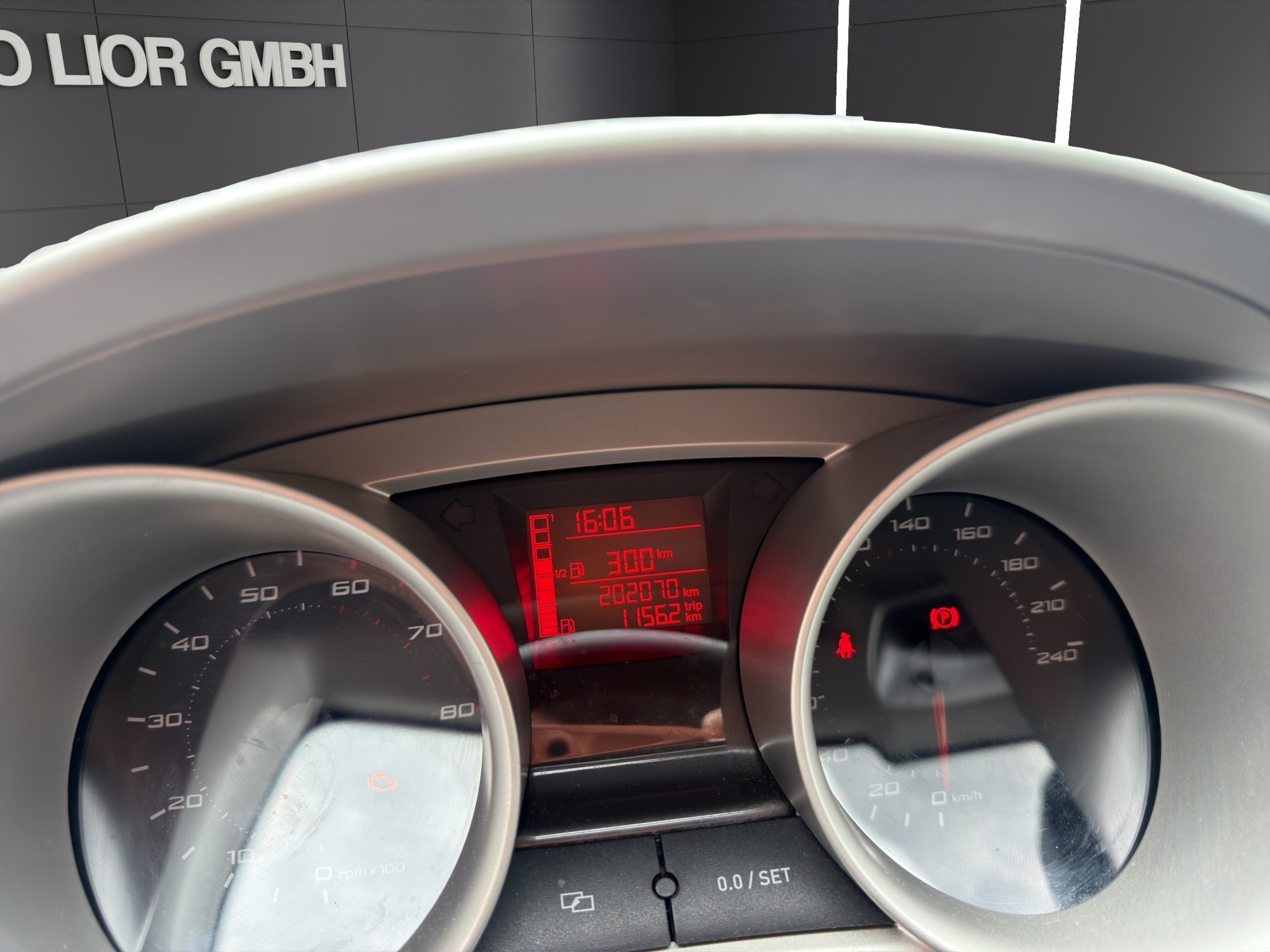 SEAT Ibiza SC 1.2 TSI Style-image-8