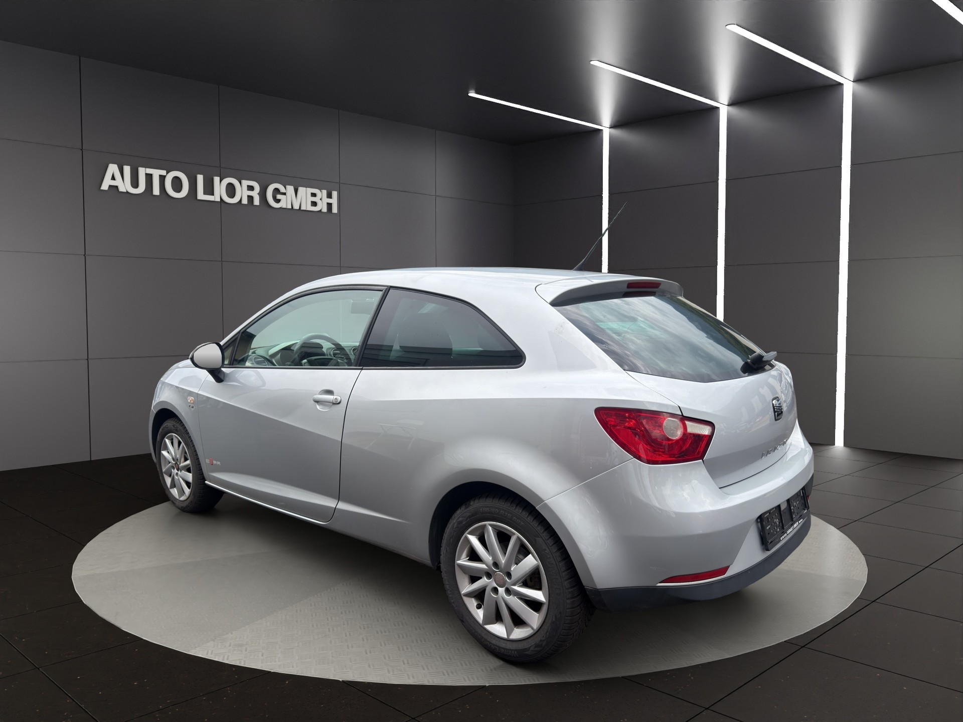 SEAT Ibiza SC 1.2 TSI Style-image-4