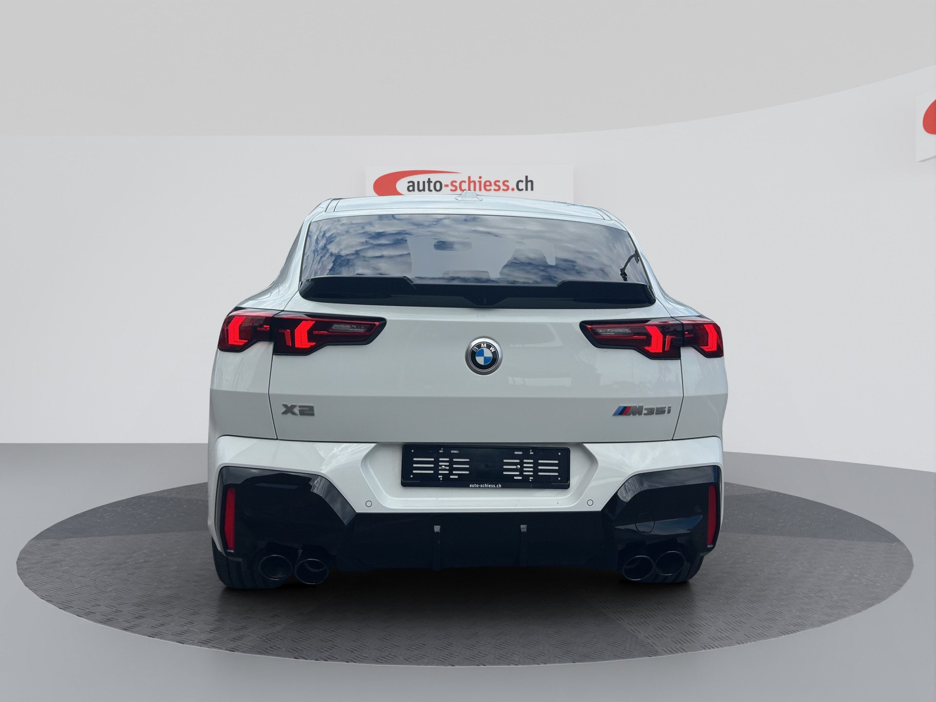 BMW X2 M35i M-Sport Pro xDrive Shadow Line-showroom-element-3