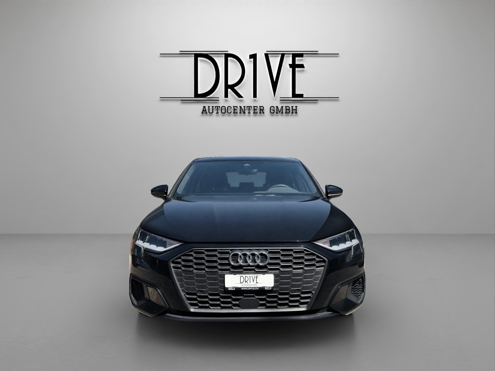 AUDI A3 Sportback 35 TFSI Attraction S-tronic-showroom-element-1