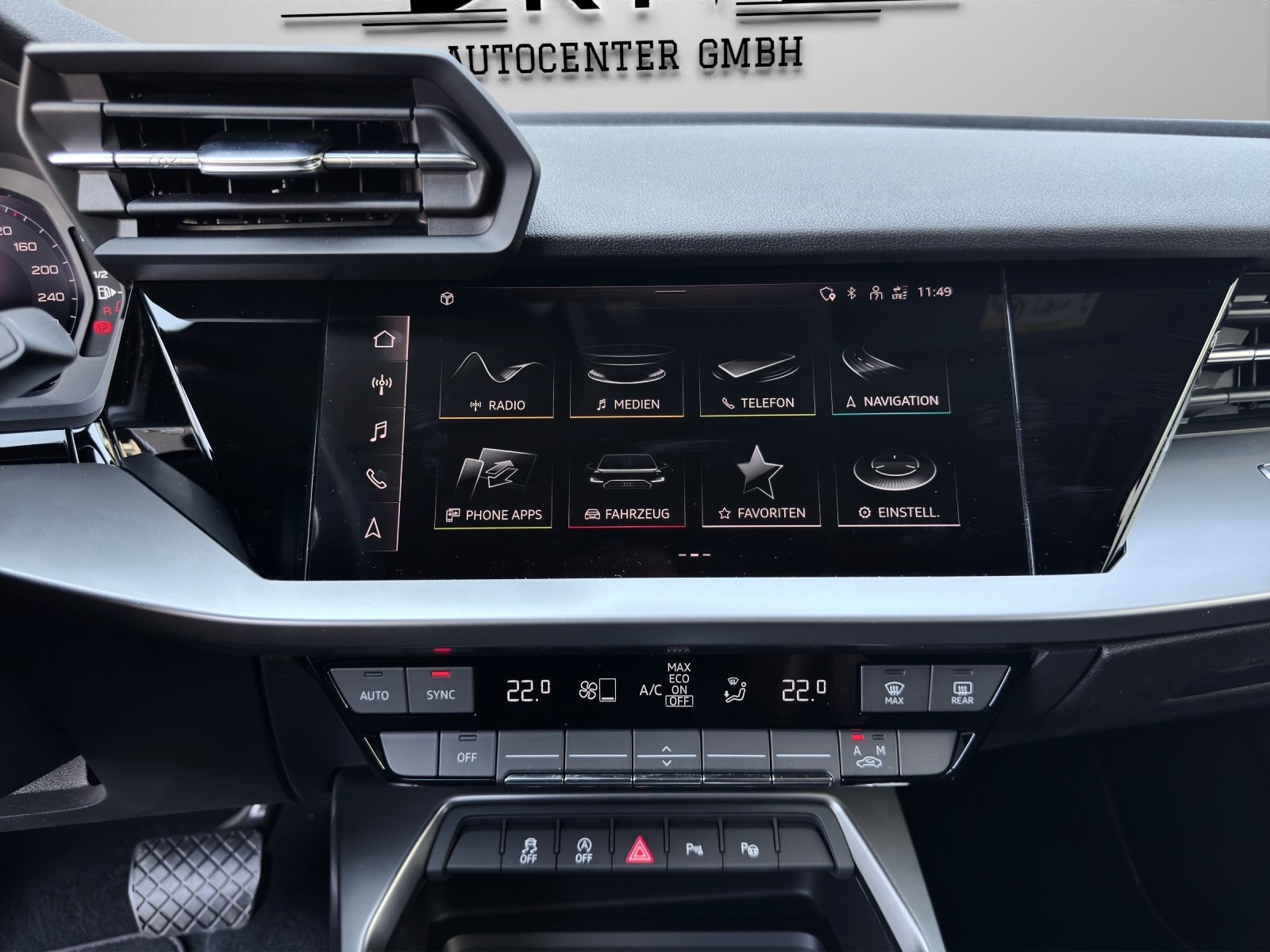 AUDI A3 Sportback 35 TFSI Attraction S-tronic-image-16