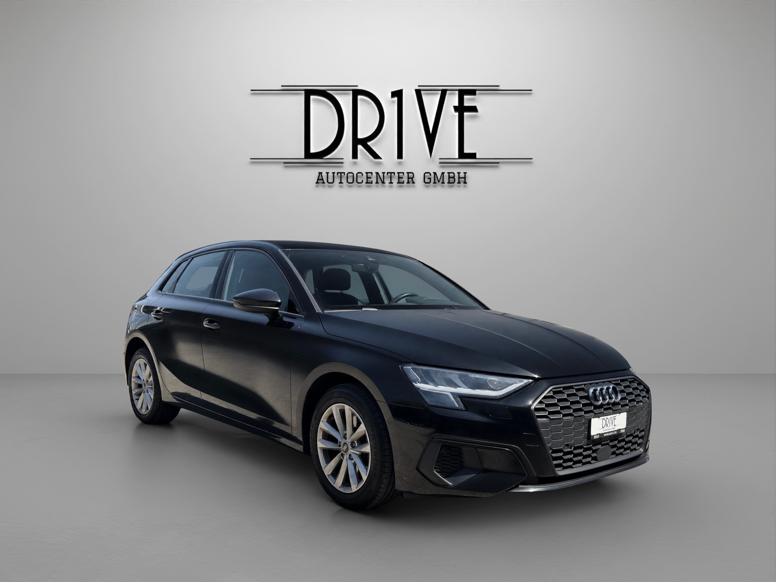 AUDI A3 Sportback 35 TFSI Attraction S-tronic-showroom-element-2