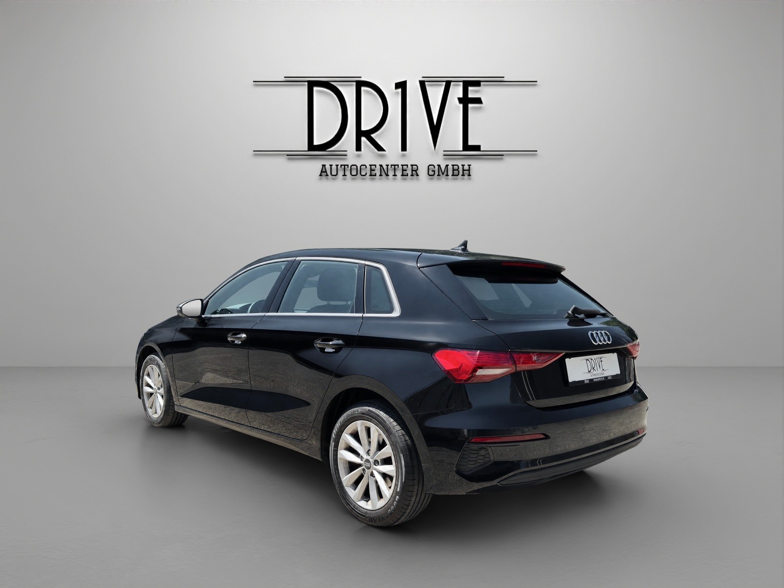 AUDI A3 Sportback 35 TFSI Attraction S-tronic-image-6