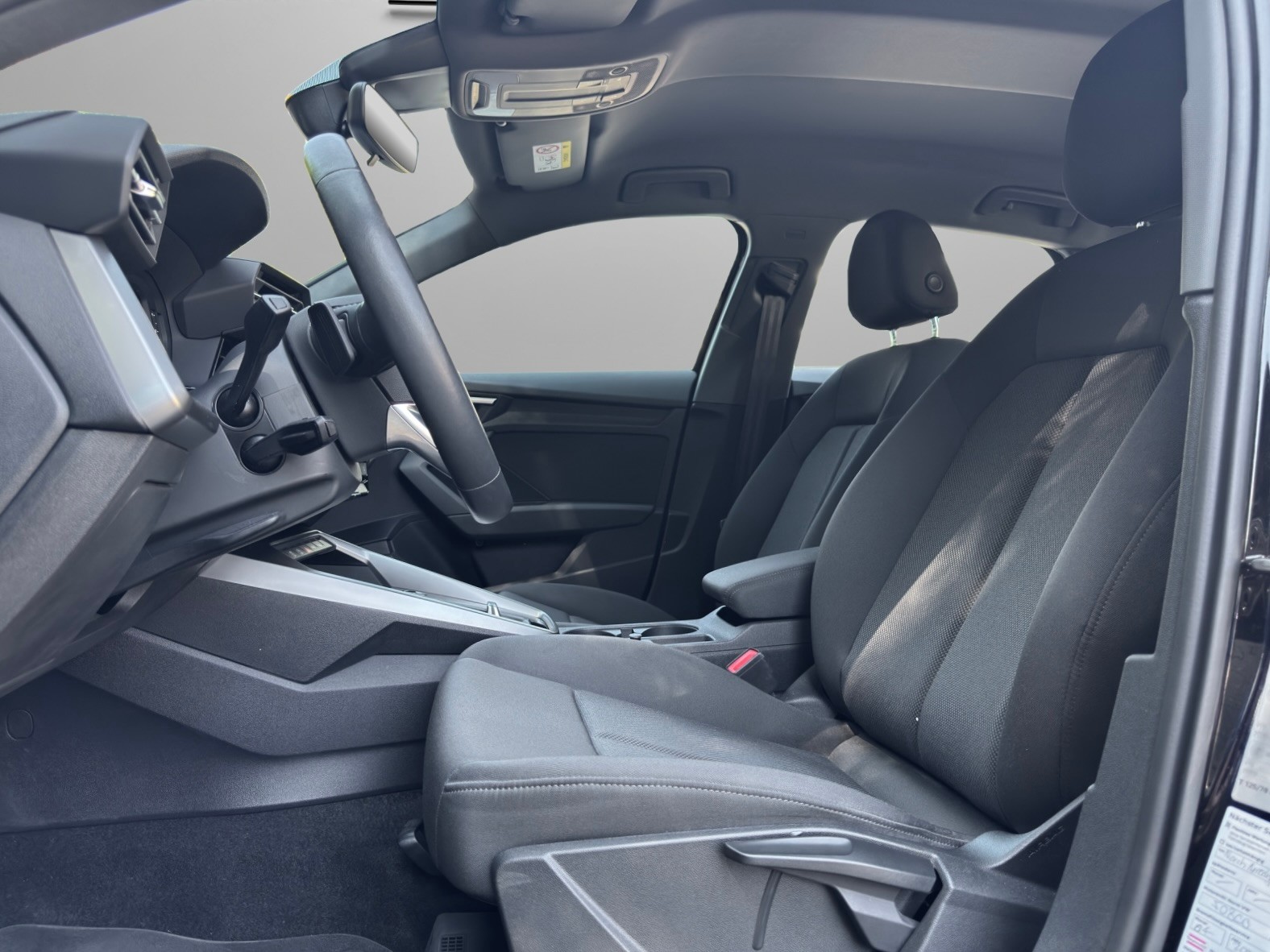 AUDI A3 Sportback 35 TFSI Attraction S-tronic-image-7